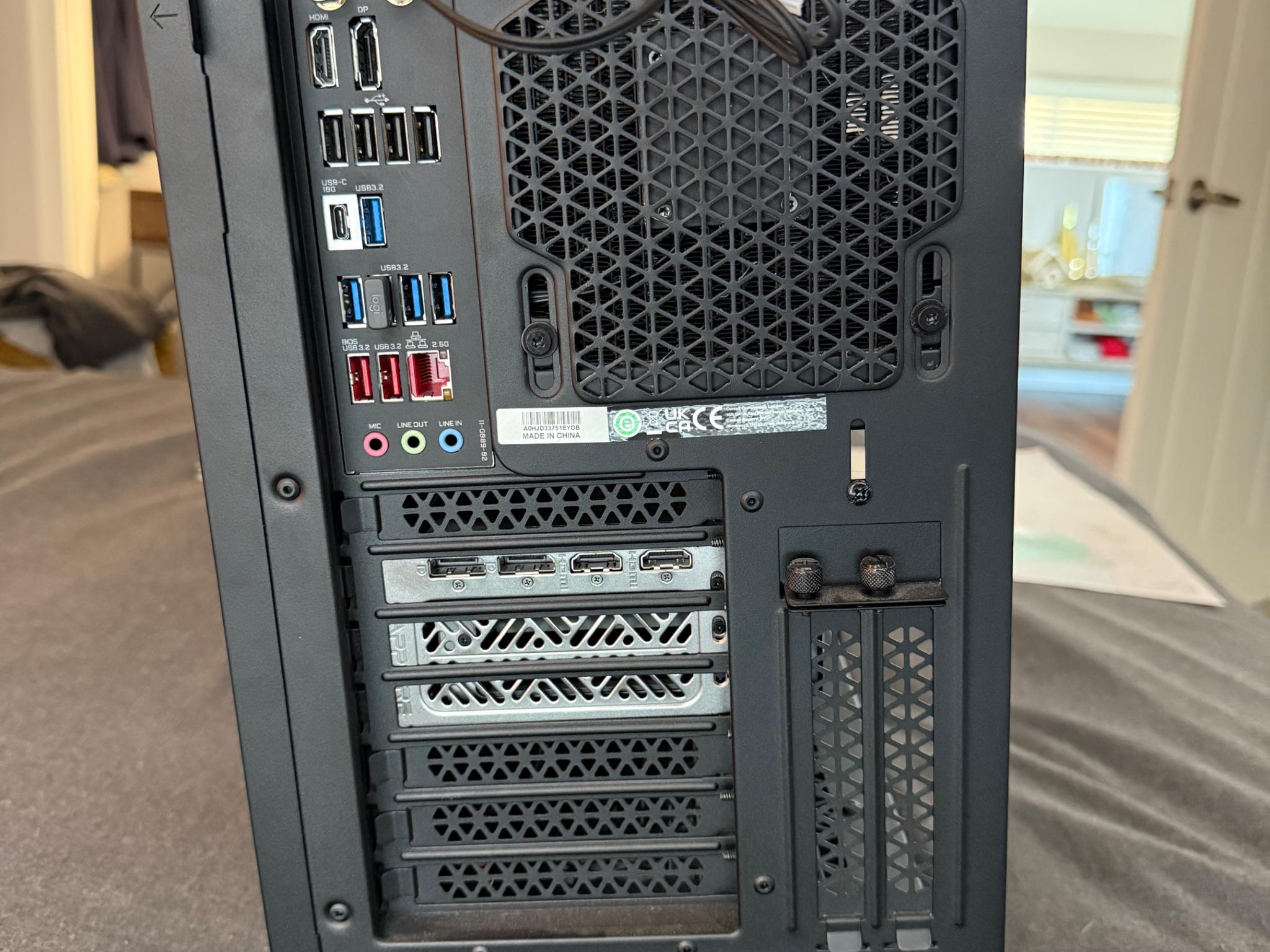 NEW* CUSTOM BUILT BLACKOUT HIGH SPEC AMD PC