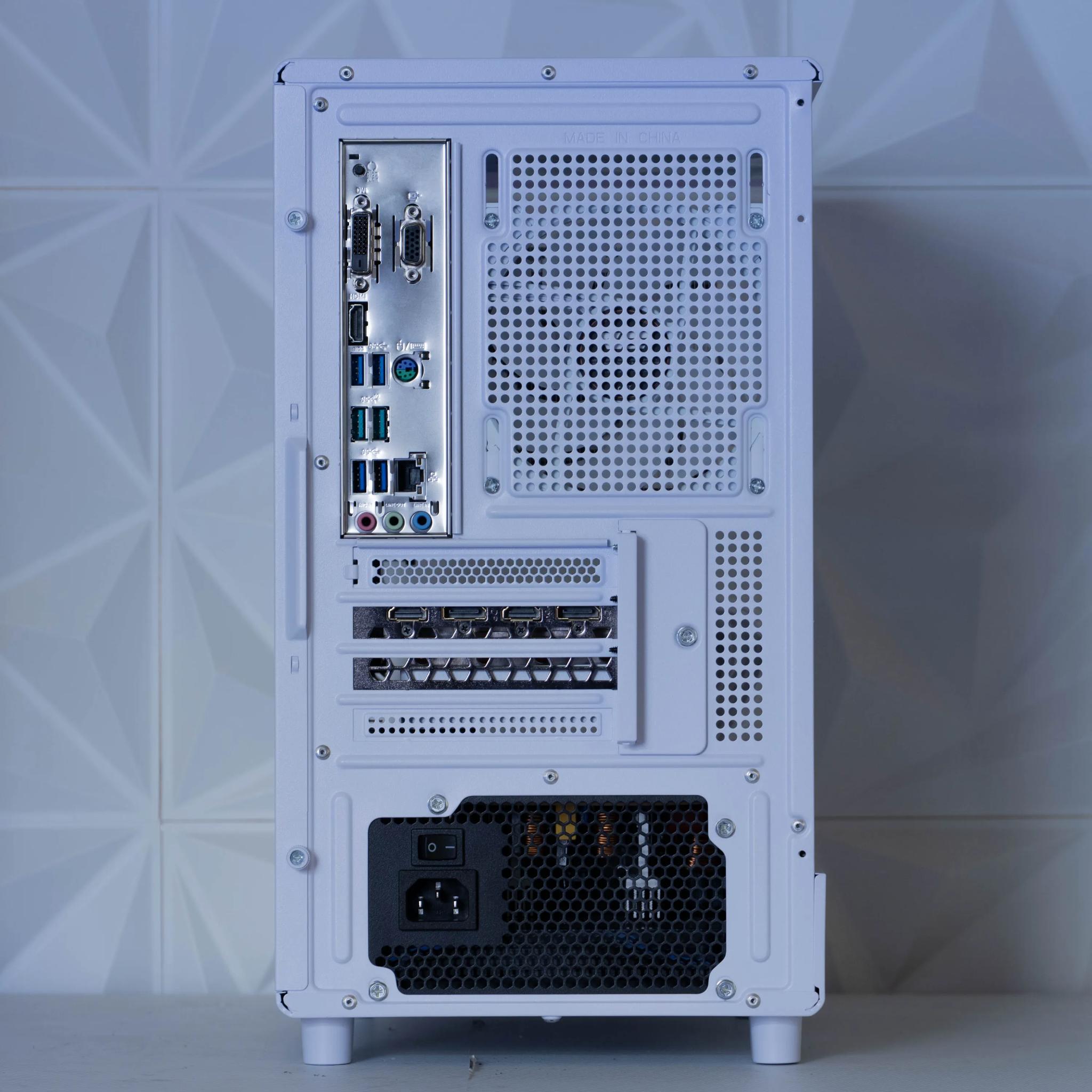 ⛄️ Snowy Spirit | Ryzen 5 5600X / RTX 3070 Ti / 32GB RAM / 1TB NVMe Gaming PC ⛄️