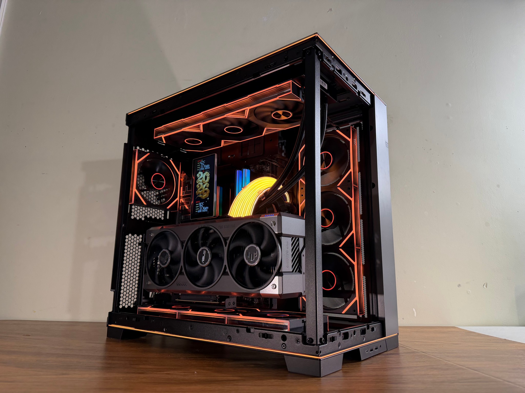 👑 APEX MIRRORSTORM SHOWCASE— 9950X3D | RTX 5080 | 32GB 8000mhz| 2tb 990 pro| 1000w PSU |