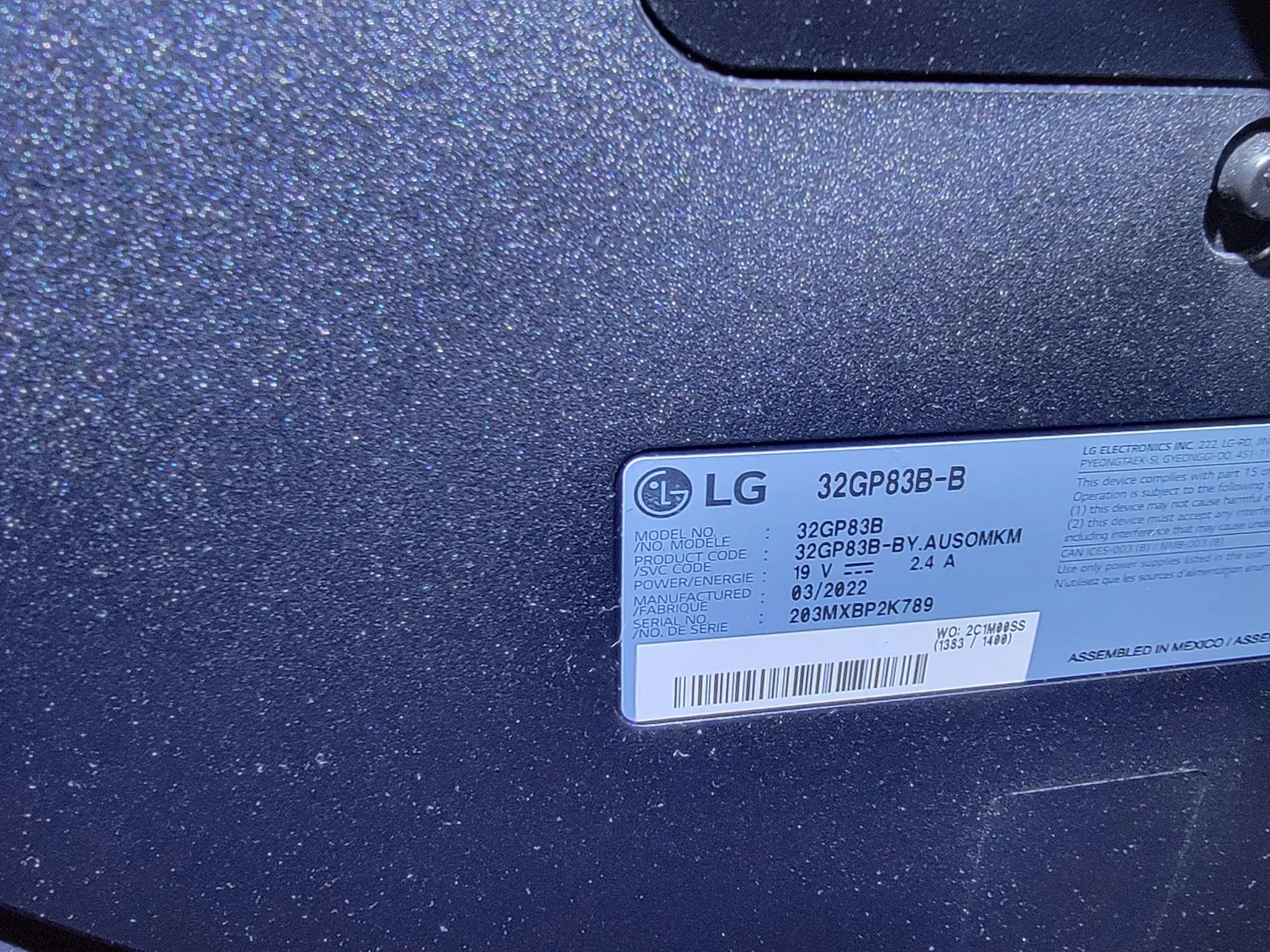 LG 32 inch UltraGear 1440p Nano IPS 1ms 165Hz HDR Monitor with G-SYNC and FreeSync Compatibility