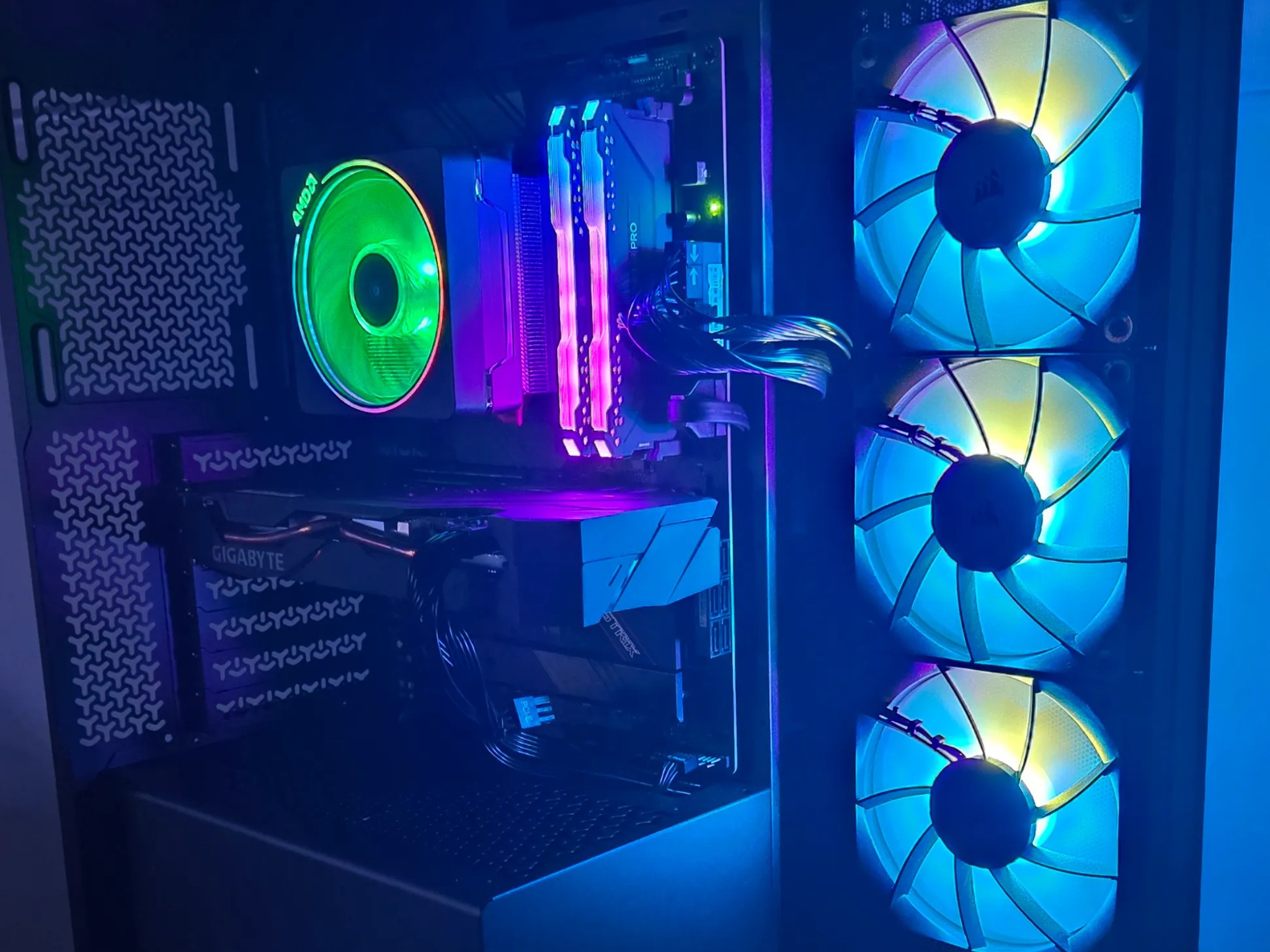 🎇 The "Shadow Falcon" Gaming PC – Ryzen 7 3700X | RTX 2060 Super | 32GB RGB! 🎮