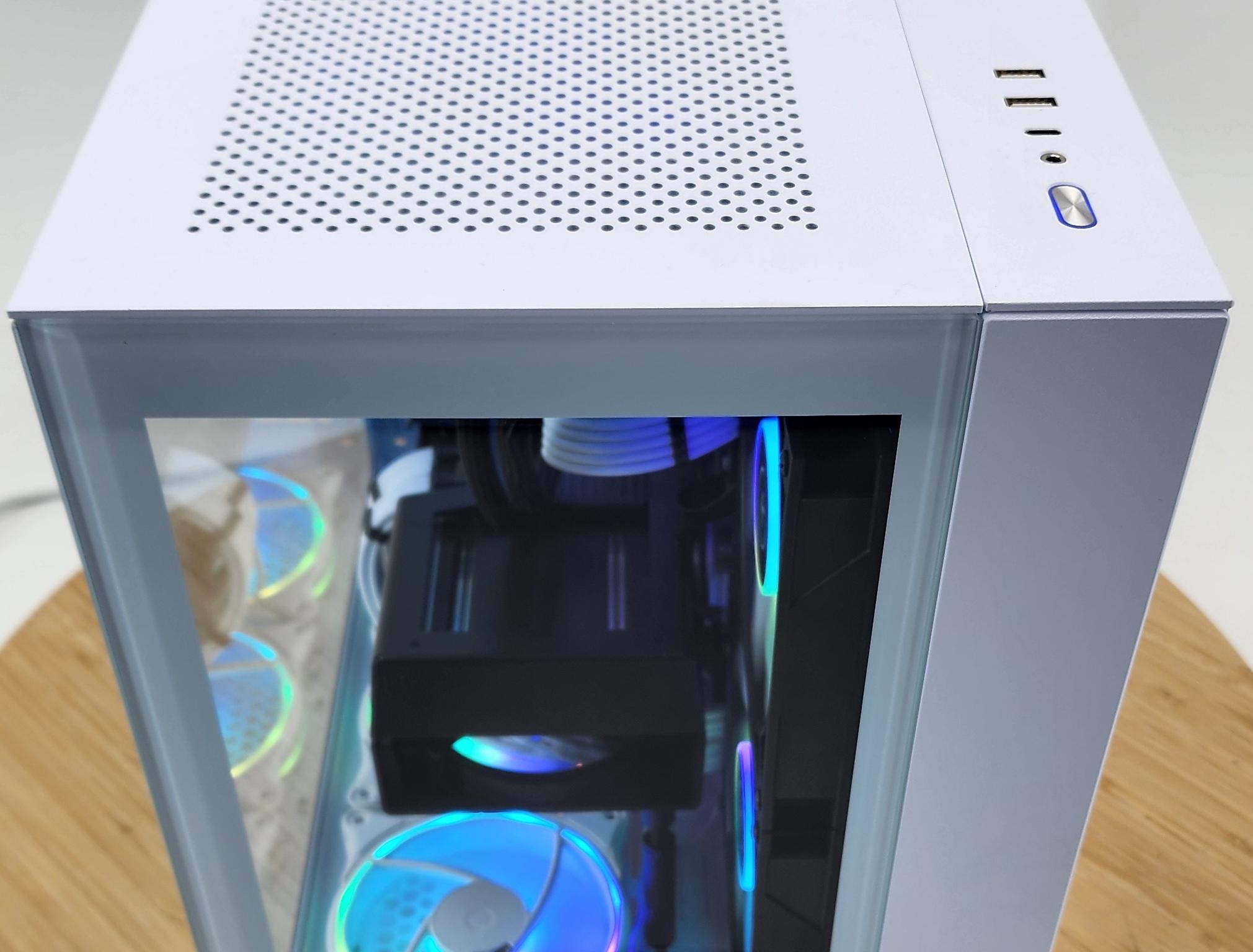 Gaming PC i9-14900KF 32GB RAM 1TB SSD RX 9070 XT 16GB Windows 11 Computer