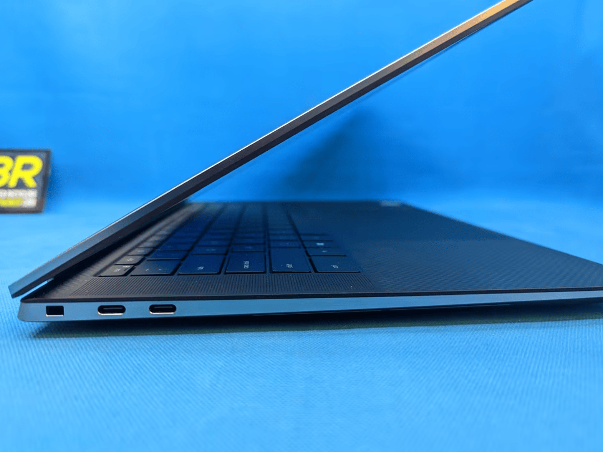 Dell Precision 5550 15" Mobile Workstation Laptop i7-10850H 2.70Ghz Quadro T1000 16GB RAM 256GB SSD