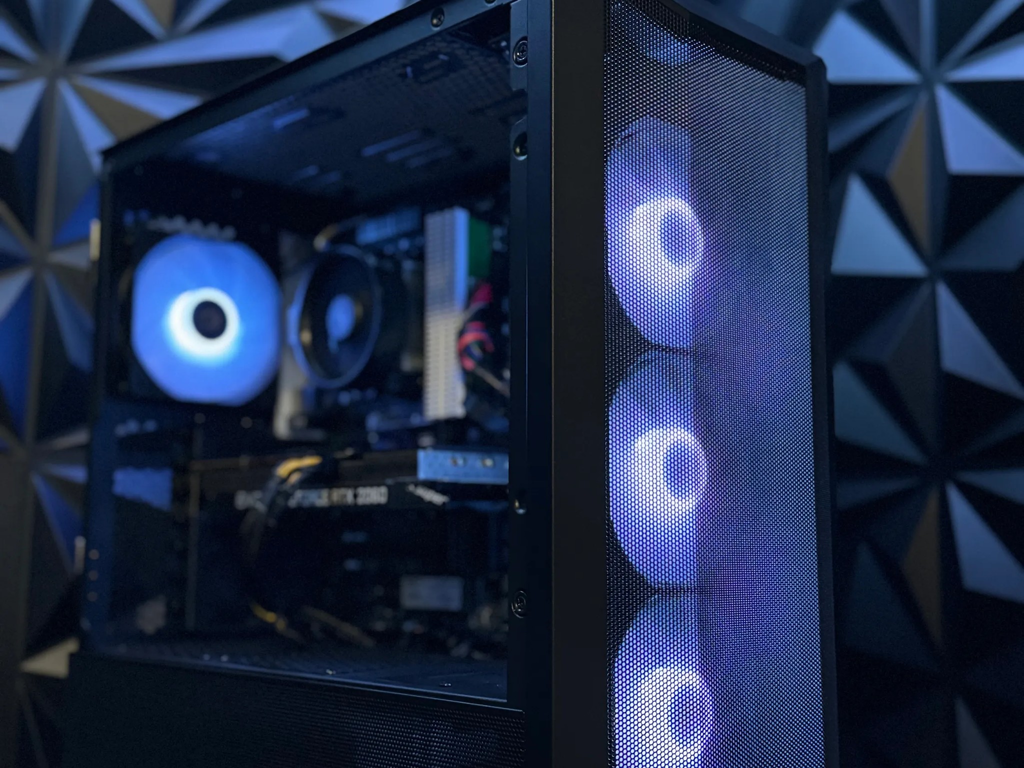 ⚡️The Big Super ⚡️Ryzen 5 3600 🌩RTX 2060 Super 🔋32 GB DDR4 💪1 TB NVME M.2
