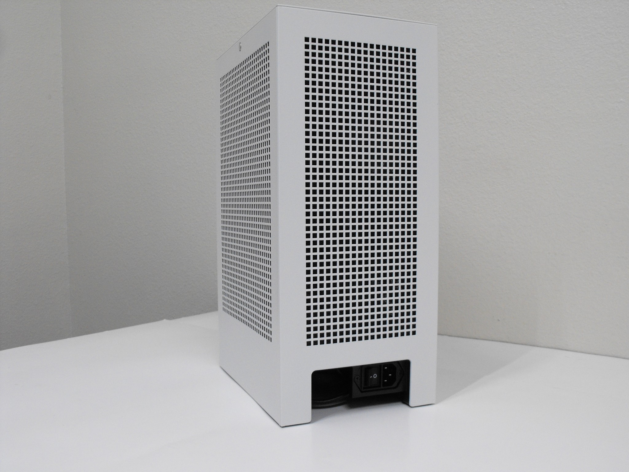 ITX PC on Sale! Ryzen 5 5600X, RTX 3070, 32GB DDR4-3200, 2TB SSD NVMe