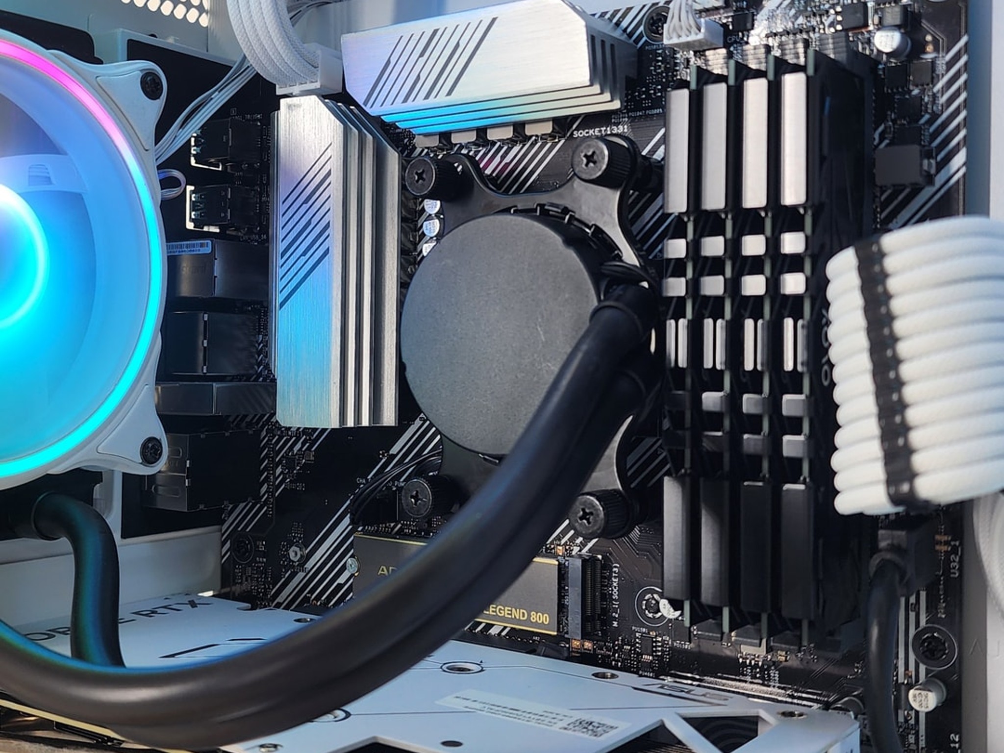 Gaming PC Ryzen 7 3700X 32GB RAM 1TB SSD RTX 4060 8GB Windows 11 Computer