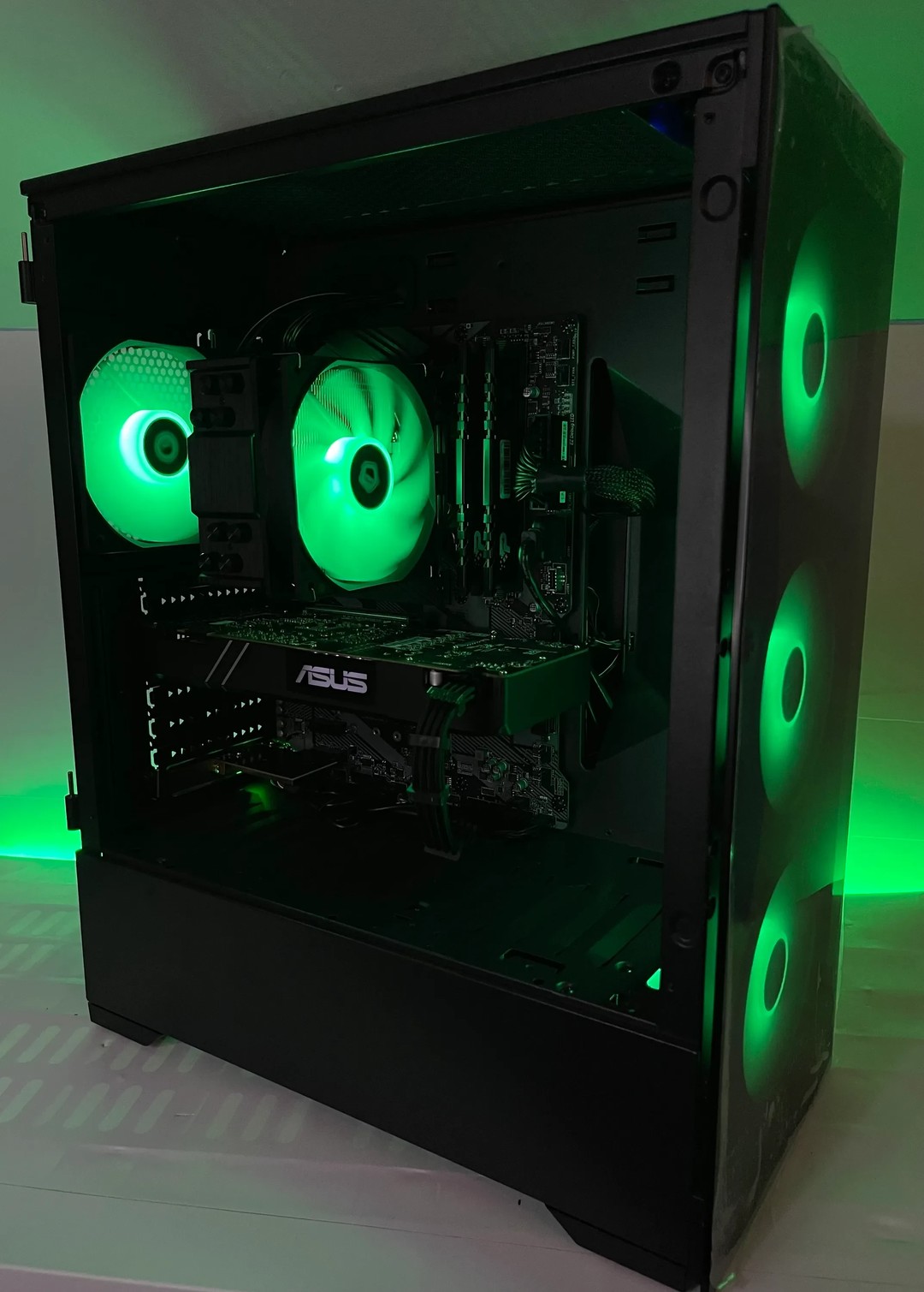 RGB Gaming PC (i5-10400f, 16GB RAM, GTX 1080, 1TB NVME) | Jawa