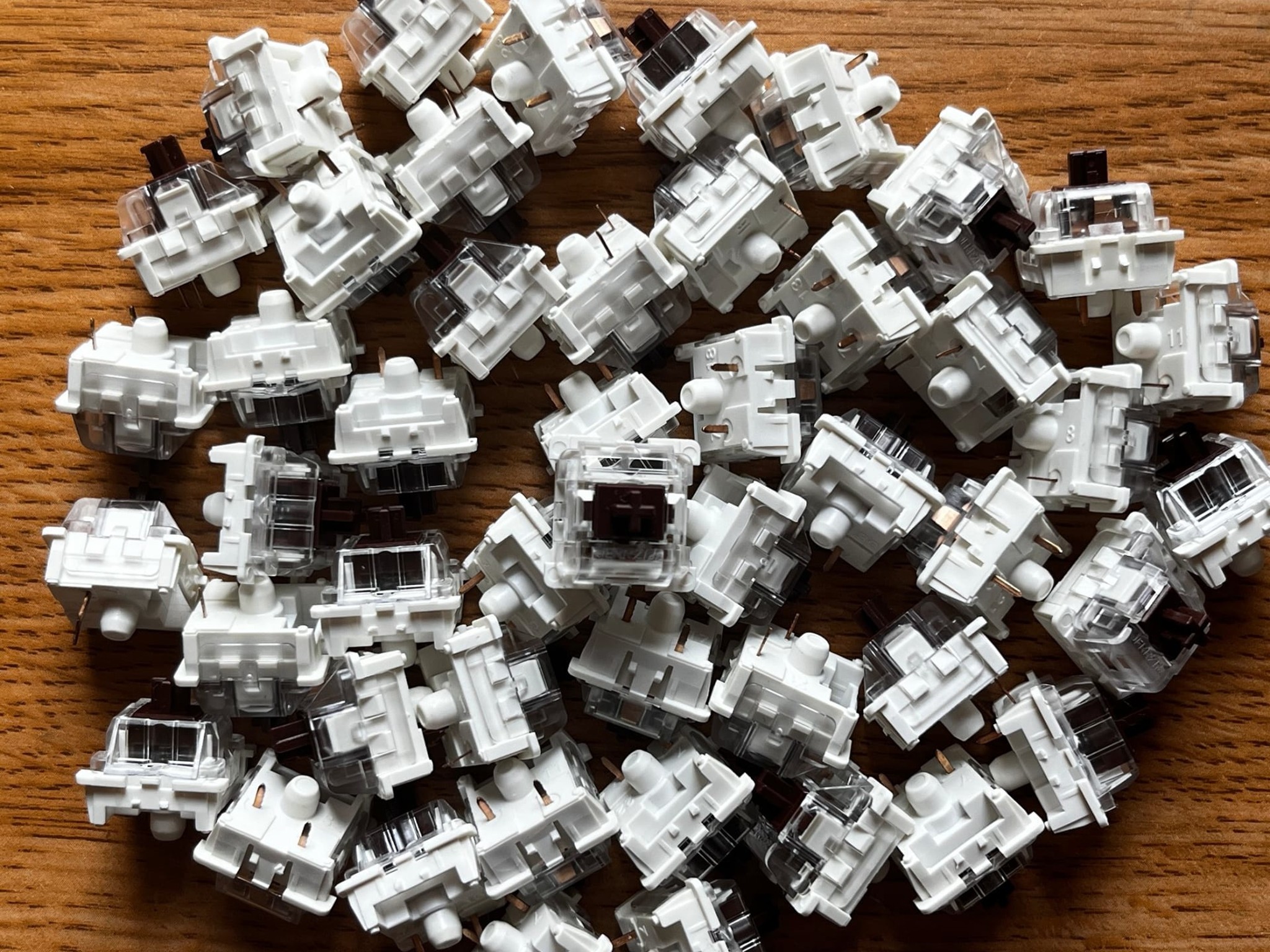 Various types of Keyboard Switches (Gateron Yellow + Huan Browns)