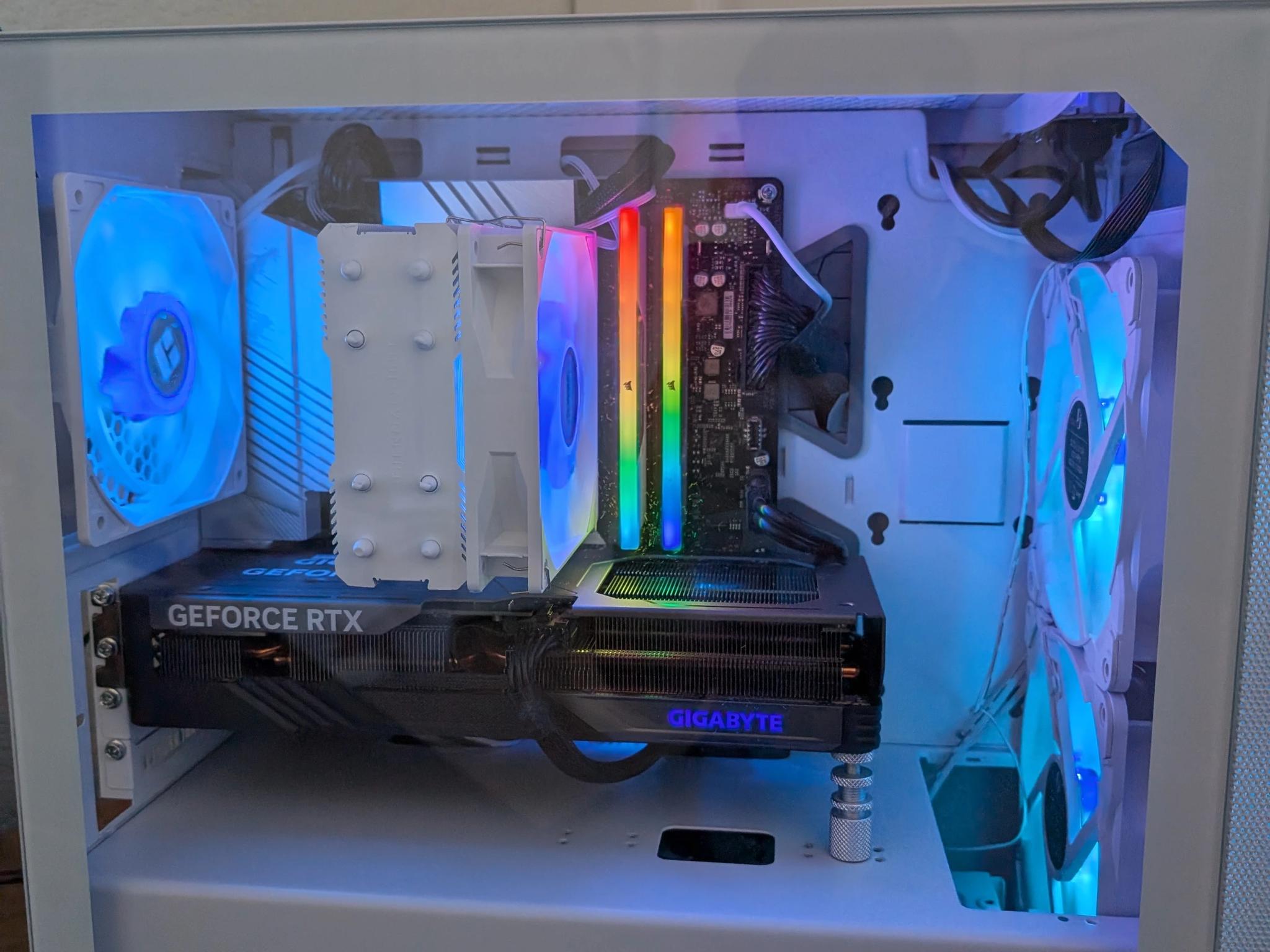 RTX 4060 TI 8 GB VRAM | Intel Core i5 12600KF | 32 GB DDR5 RAM | 1 TB NVMe | Wi-Fi | Gaming PC