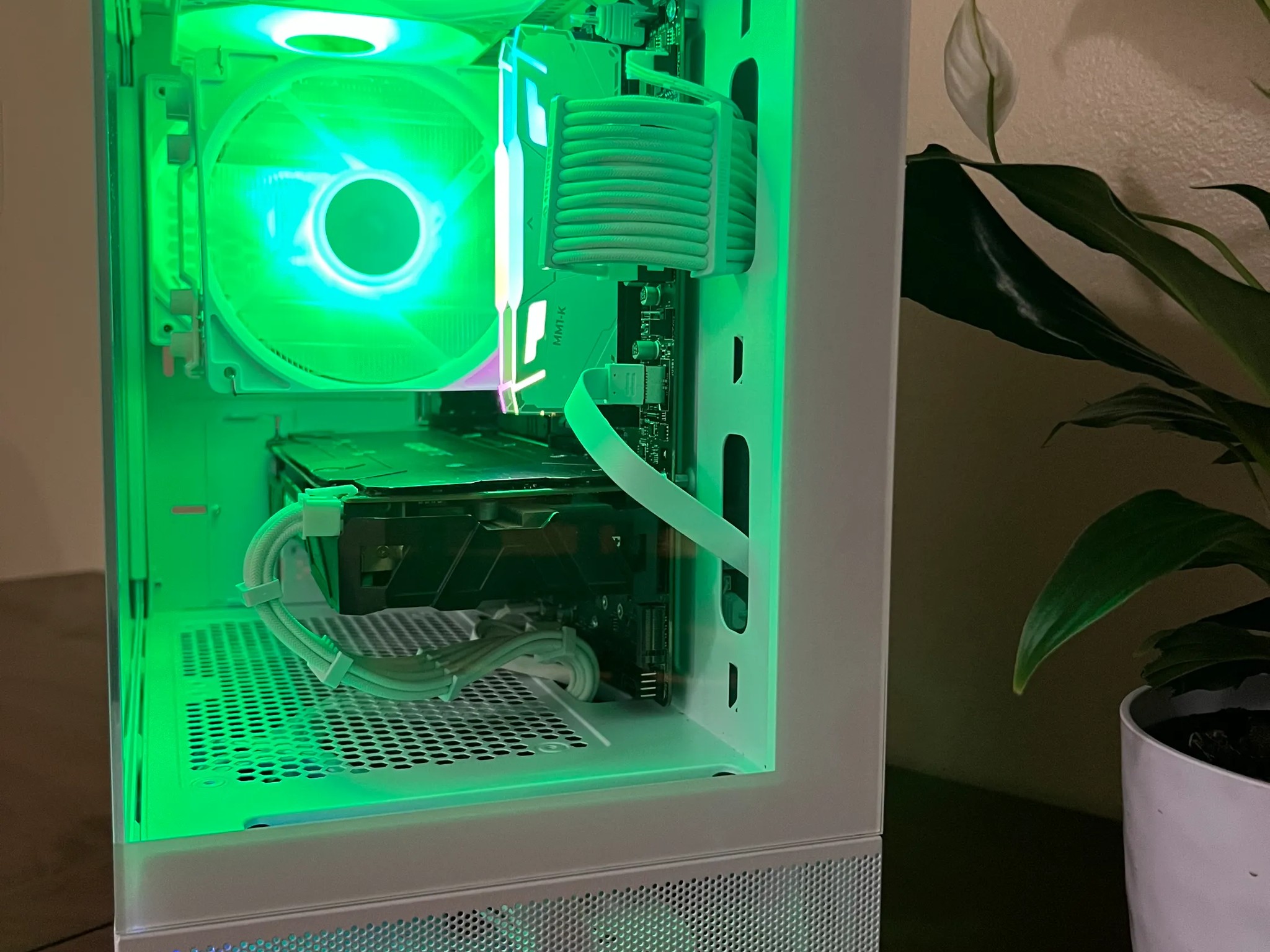 Gaming PC Nvidia GTX 1080 8gb 1tb SSD 16GB RAM WIFi+BT WINDOWS 11, Ryzen 5-5600