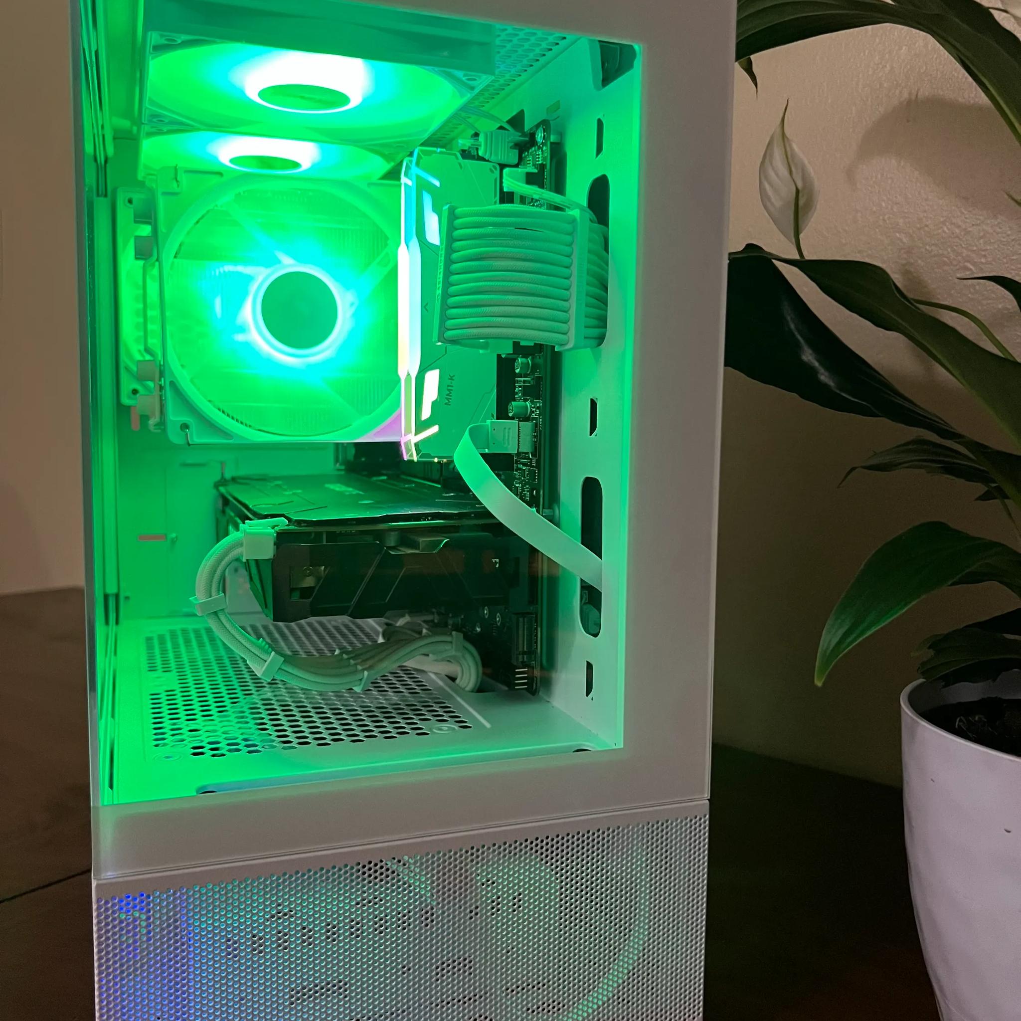 Gaming PC Nvidia GTX 1080 8gb 1tb SSD 16GB RAM WIFi+BT WINDOWS 11, Ryzen 5-5600