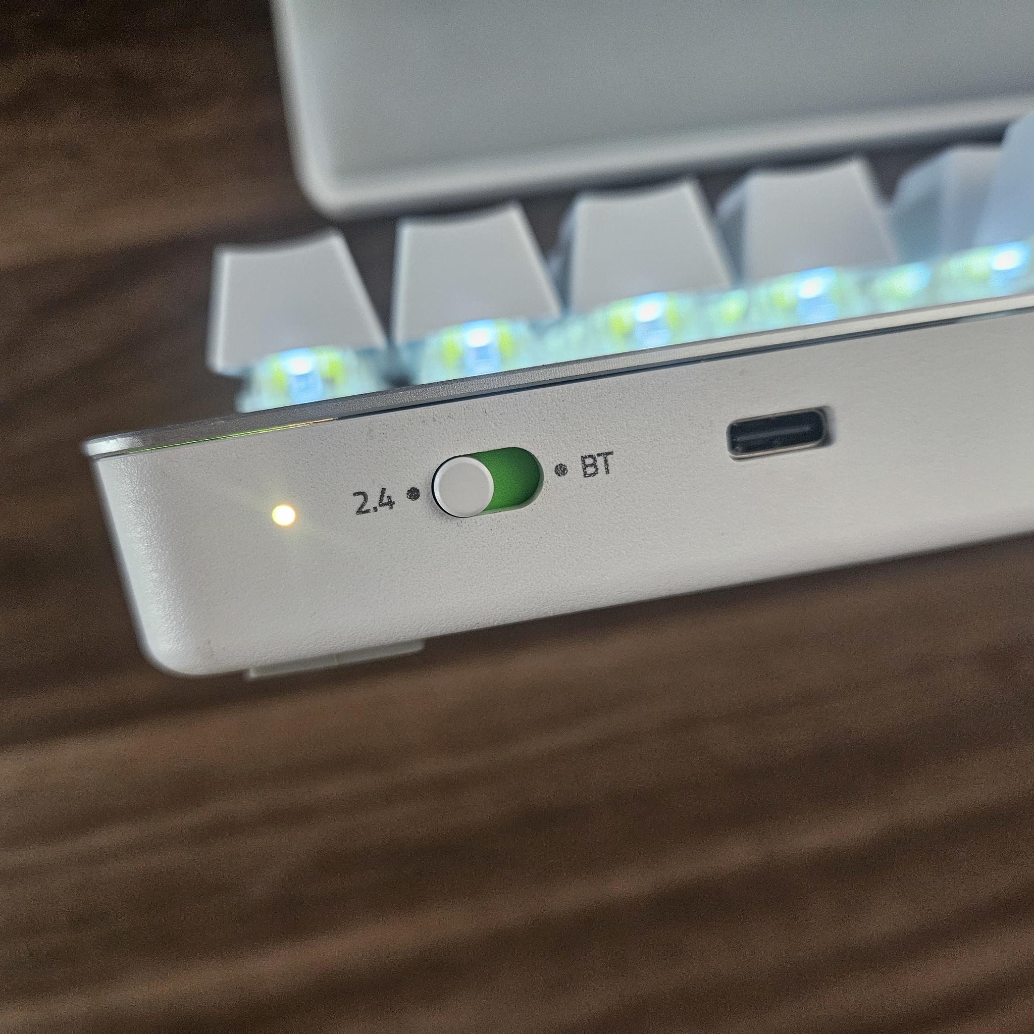Razer pro type ultra
