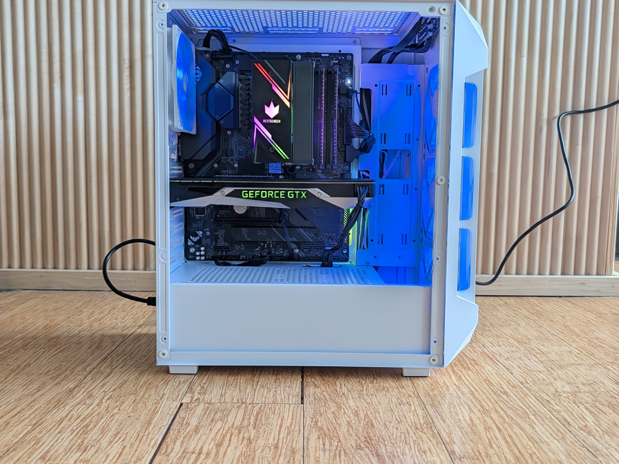 Custom gaming PC | GTX 1080 | R5 5500 | 32GB | 256GB NVME |