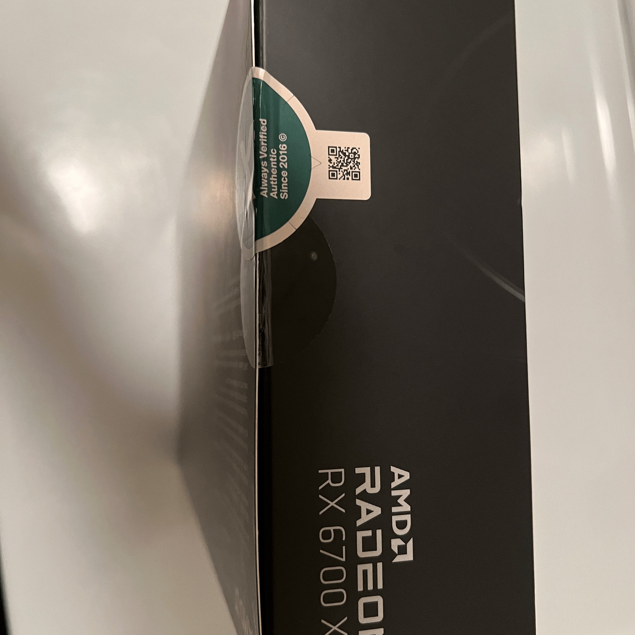 RADEON 6700XT