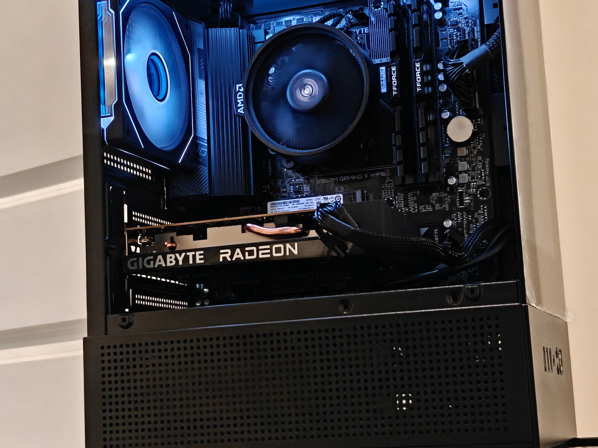 Radeon RX 6500 XT Custom Gaming PC - Ryzen 5 5500, 16GB RAM, 512GB SSD