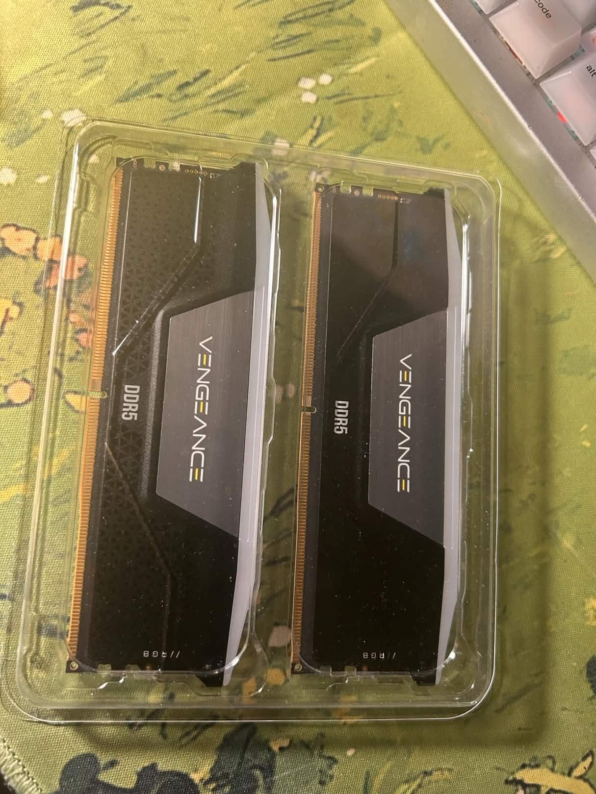 Corsair Vengeance RGB DDR5 32GB 6400MHz *BRAND NEW*