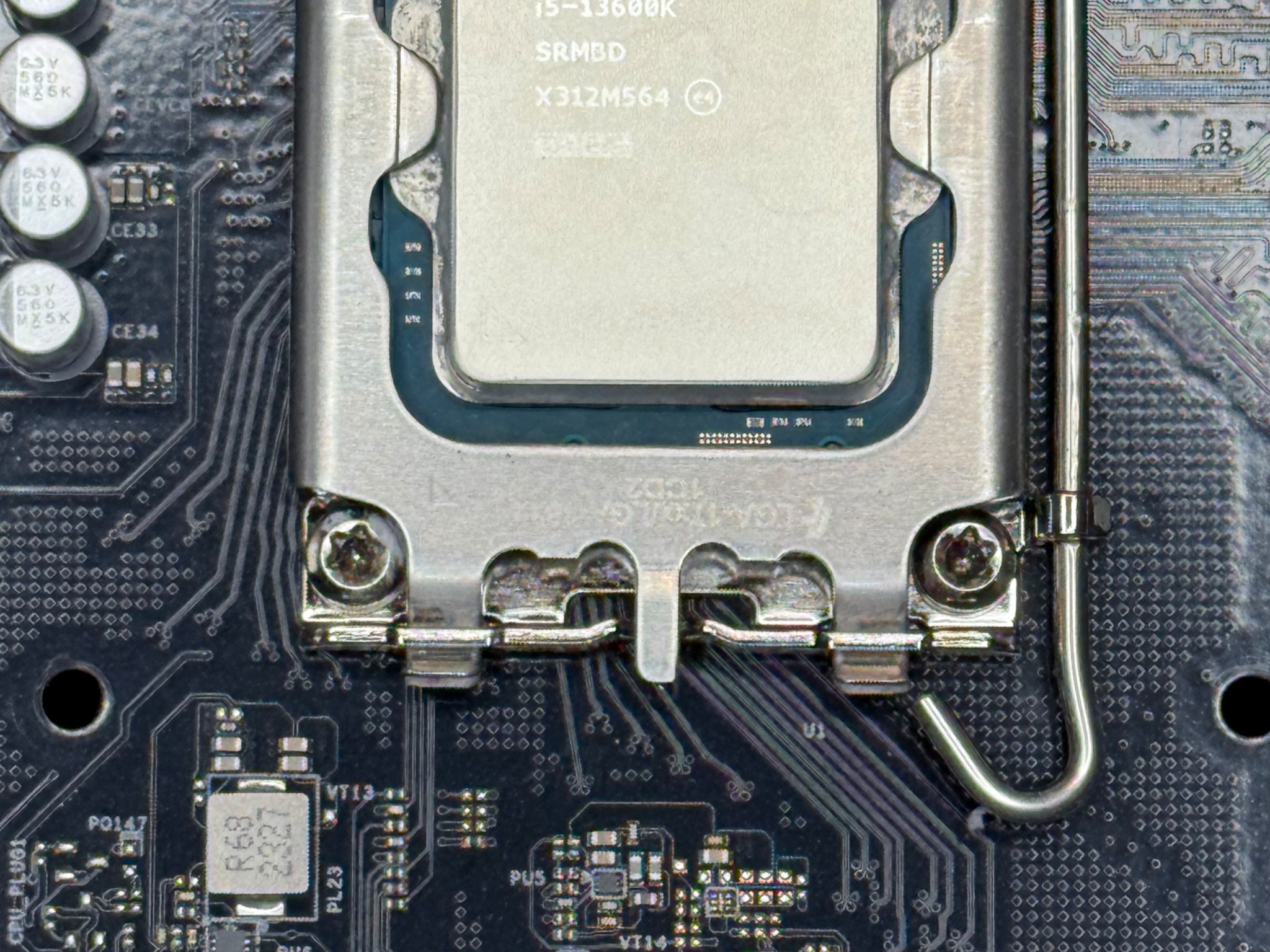 ASRock Z690 PG 4 D4+ i5 13600k+16gb 2x8GB DDR4 Teamgroup Vulcan 3600 CL 18