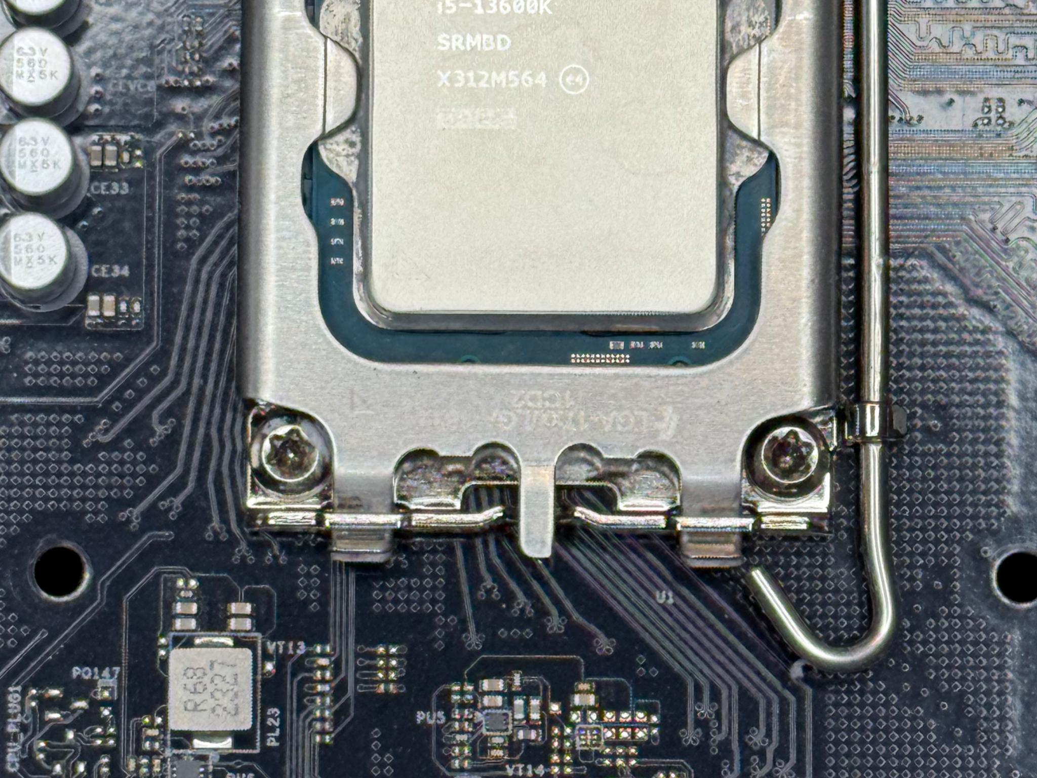 ASRock Z690 PG 4 D4+ i5 13600k+16gb 2x8GB DDR4 Teamgroup Vulcan 3600 CL 18