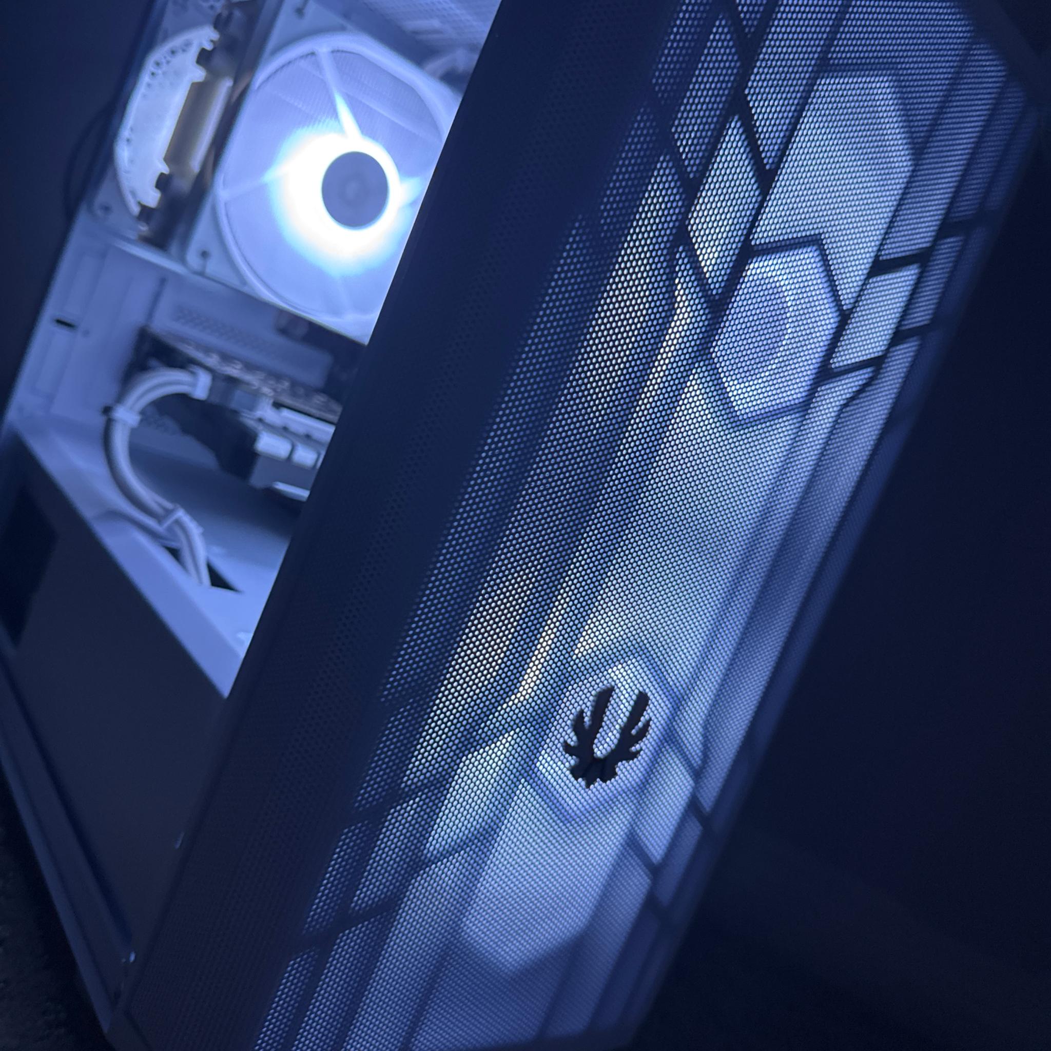 |🔥DISCOUNT|⚪️White Budget Gaming PC⚪️|GTX 1650|Ryzen 5|1TB SSD|WIFI + Bluetooth