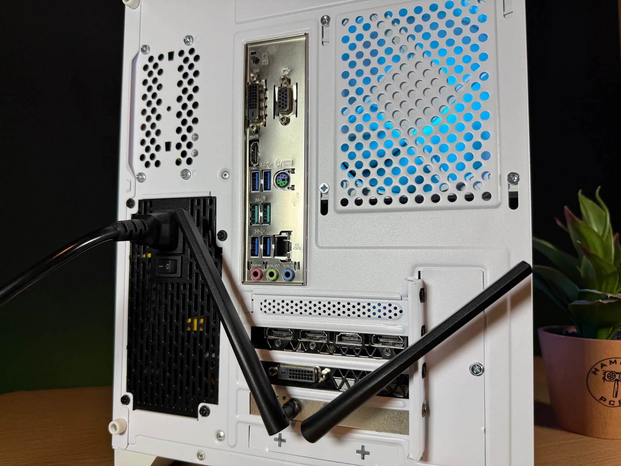 🧊Custom Built White RGB Gaming PC🧊| GTX 1080, Ryzen 5 | Windows 11 | Fortnite, CoD 6, GTA V, more!