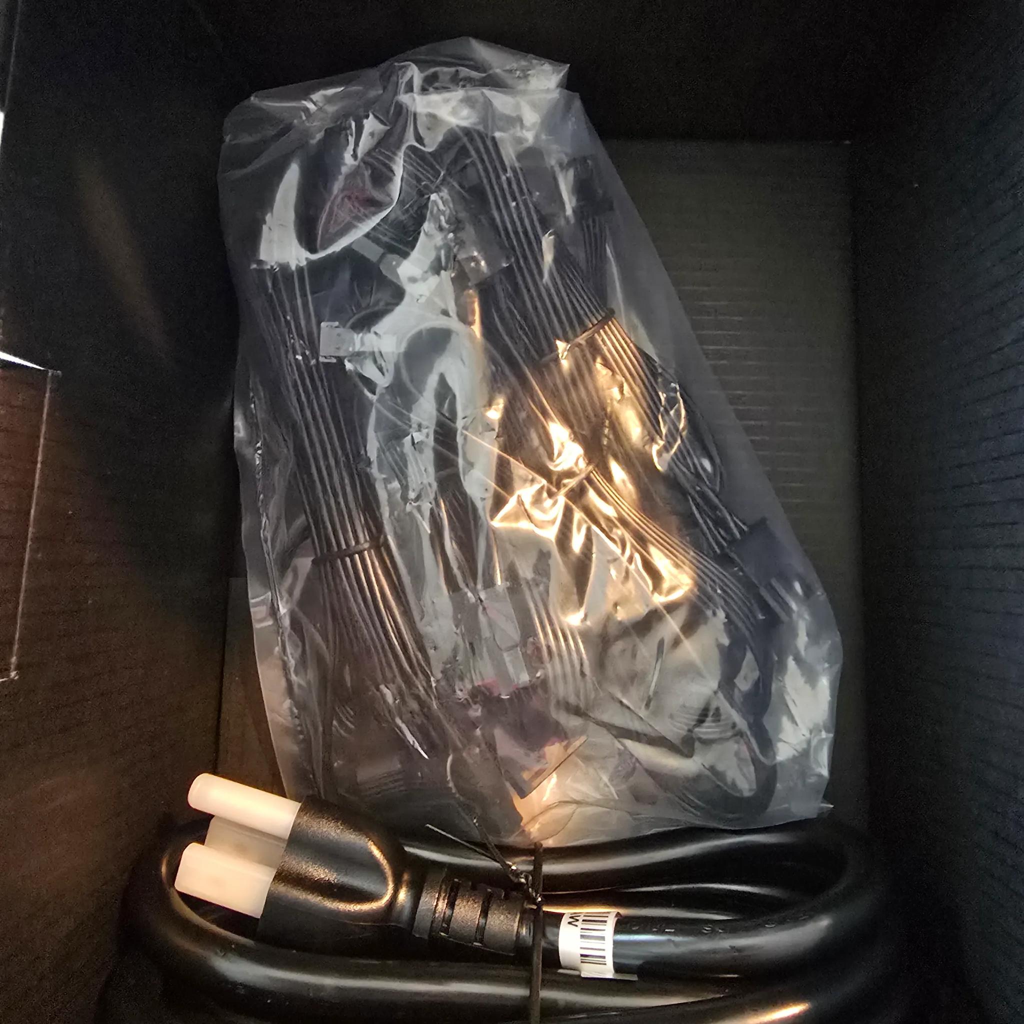 ASUS ROG Thor 1200w PSU