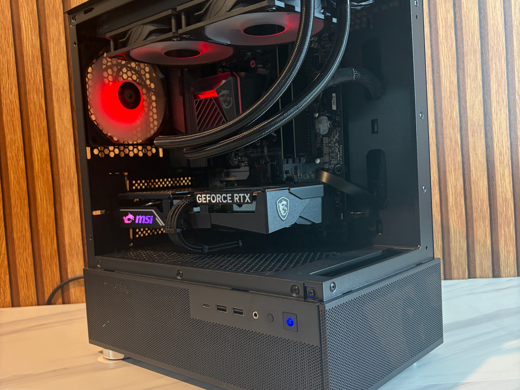 RTX 5060 | RYZEN 5 5500 | 16GB DDR4 | 500GB SSD | 240MM AIO