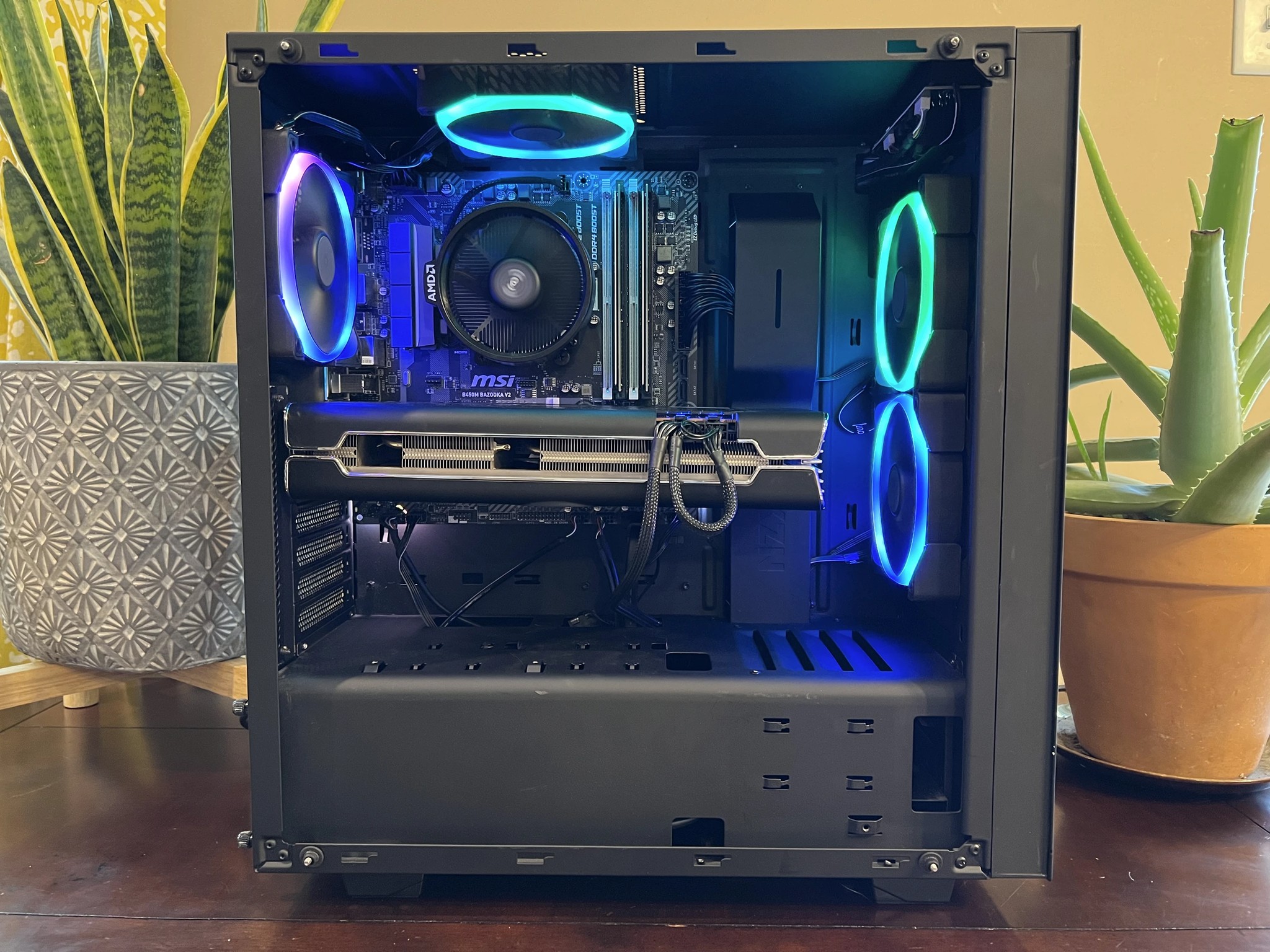 Mid-Range 1440p Gaming PC / AMD Ryzen 5 3600 / XFX RX 5700 XT 8GB / 16GB 3200MHz RAM / 1TB NVME SSD