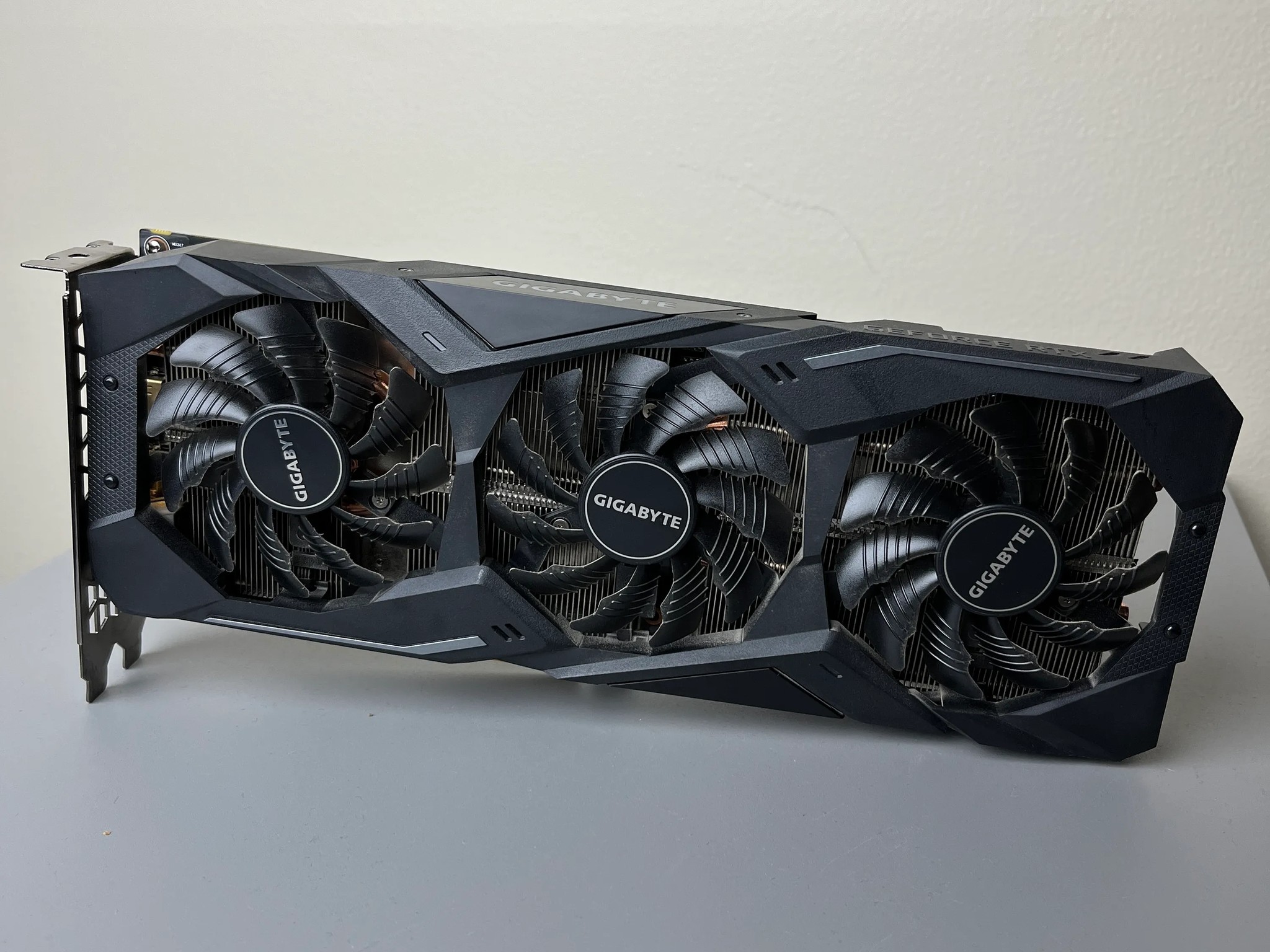 Gigabyte RTX 2070 WINDFORCE 3 fans 8G