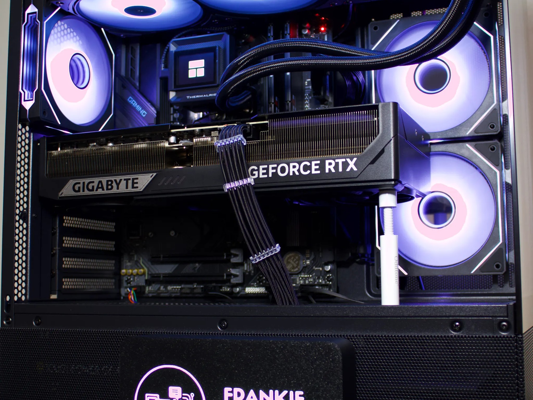 Beast RTX 5090 | Ryzen 9 9950X3D | 2TB NVMe | 64GB DDR5
