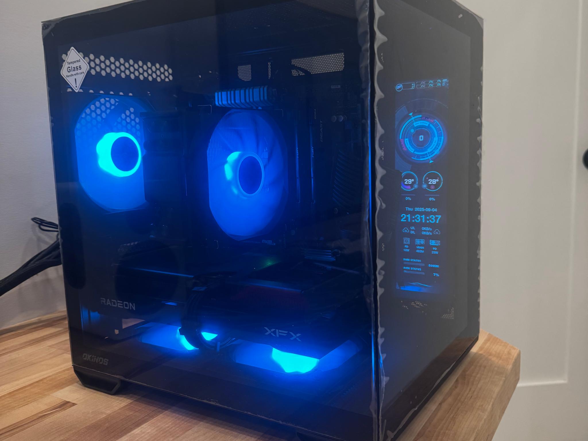 MUST-GO SALE! 9060XT⚫️Blackout⚫️PC