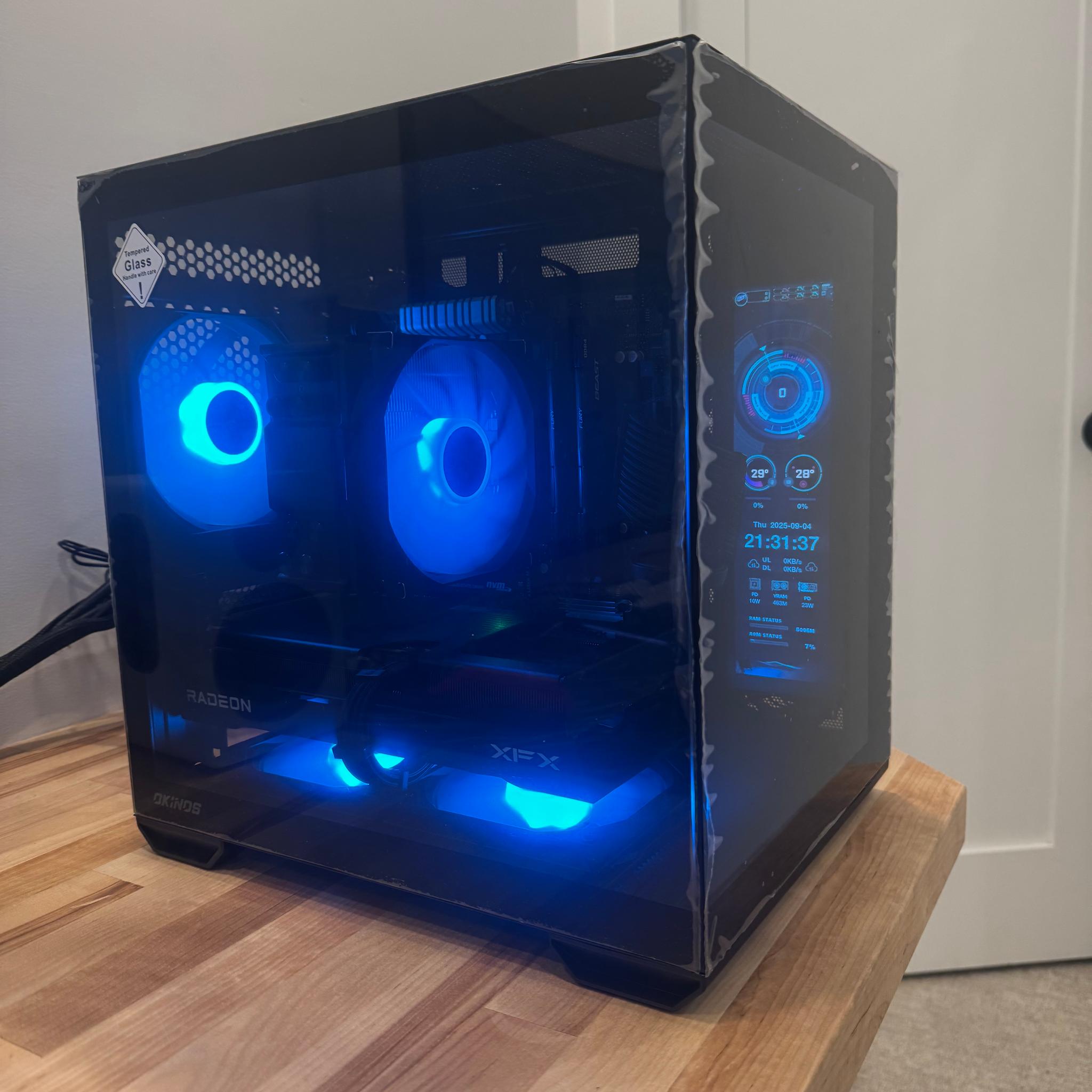 MUST-GO SALE! 9060XT⚫️Blackout⚫️PC