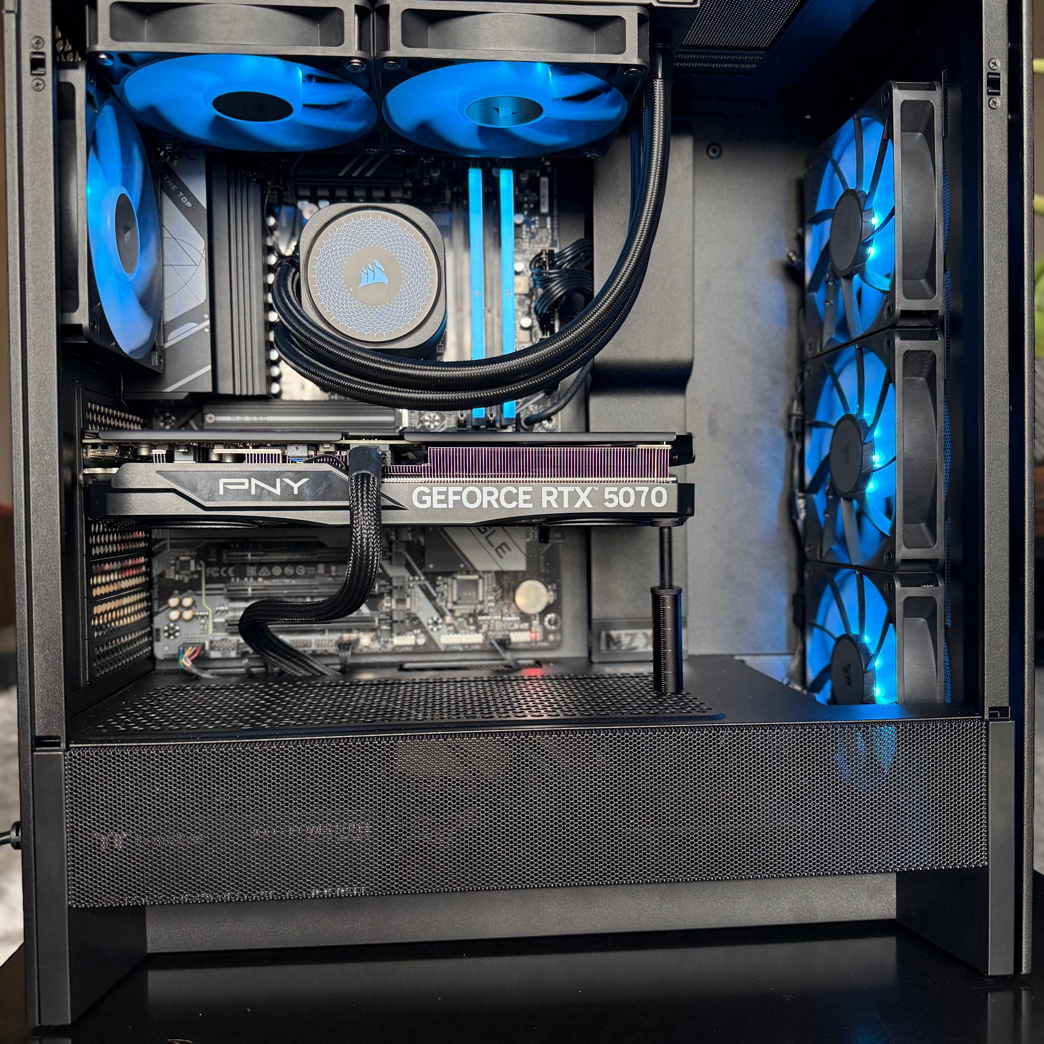 RTX 5070 - 7600X - 2TB NVMe Gaming Pc