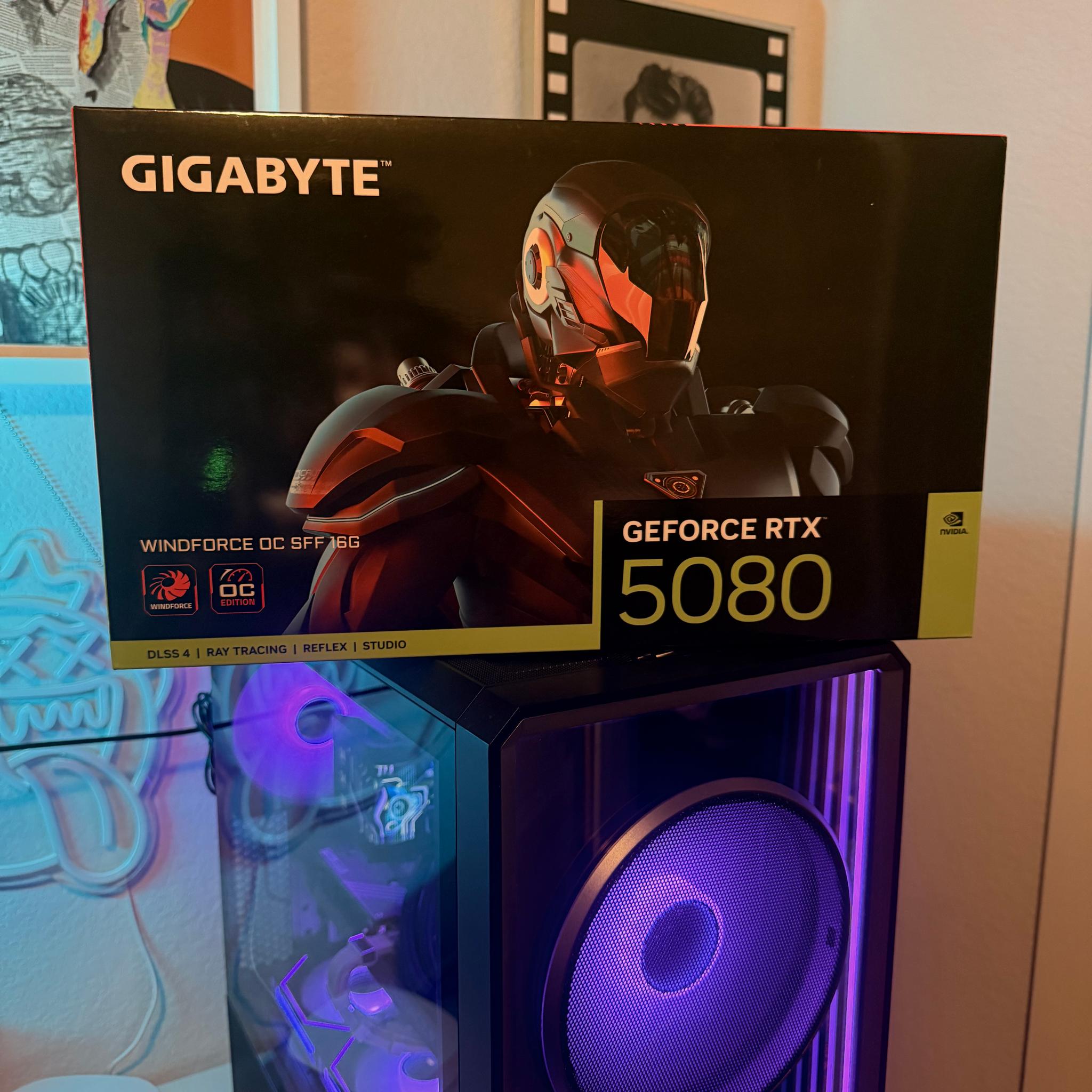 GeForce RTX 5080 Custom Gaming PC - Core Ultra 9 285