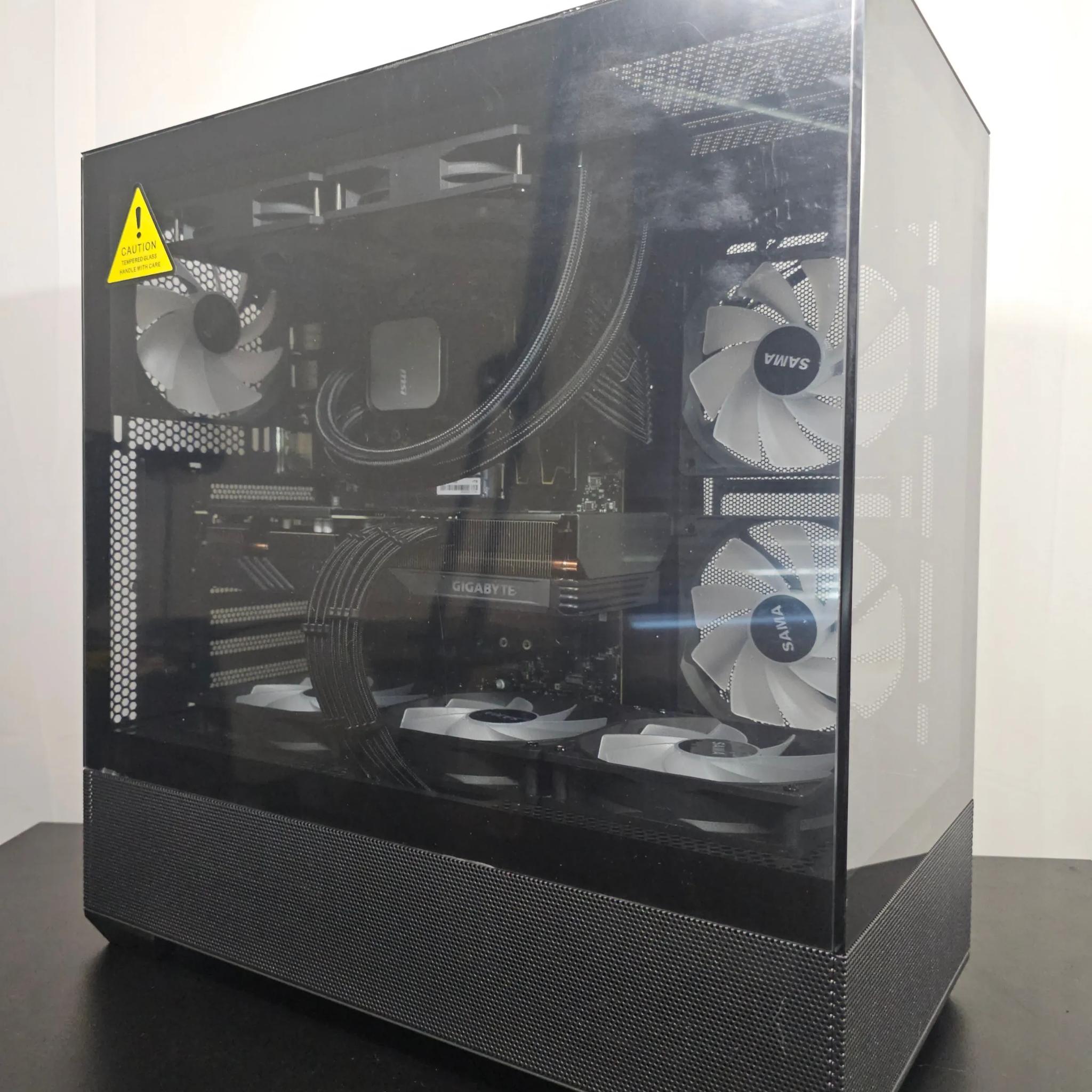 𝔗𝔥𝔬𝔯 / i5 12400f / RX 7600 XT 16GB / 32GB DDR5 / 1TB SSD / Wi-Fi + BT