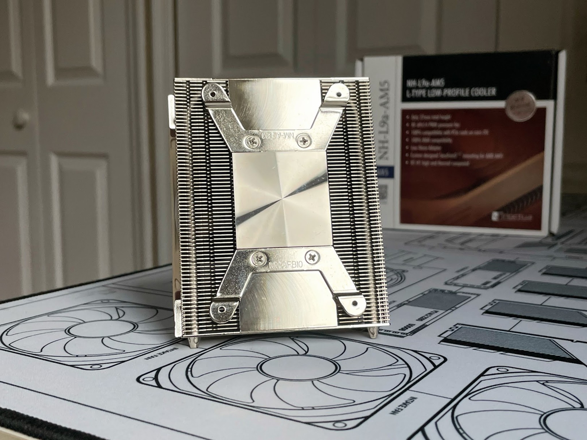 Noctua NH-L9A-AM5 Brown Beige LOW-PROFILE 37mm Tall CPU COOLER - AMD AM5 ONLY