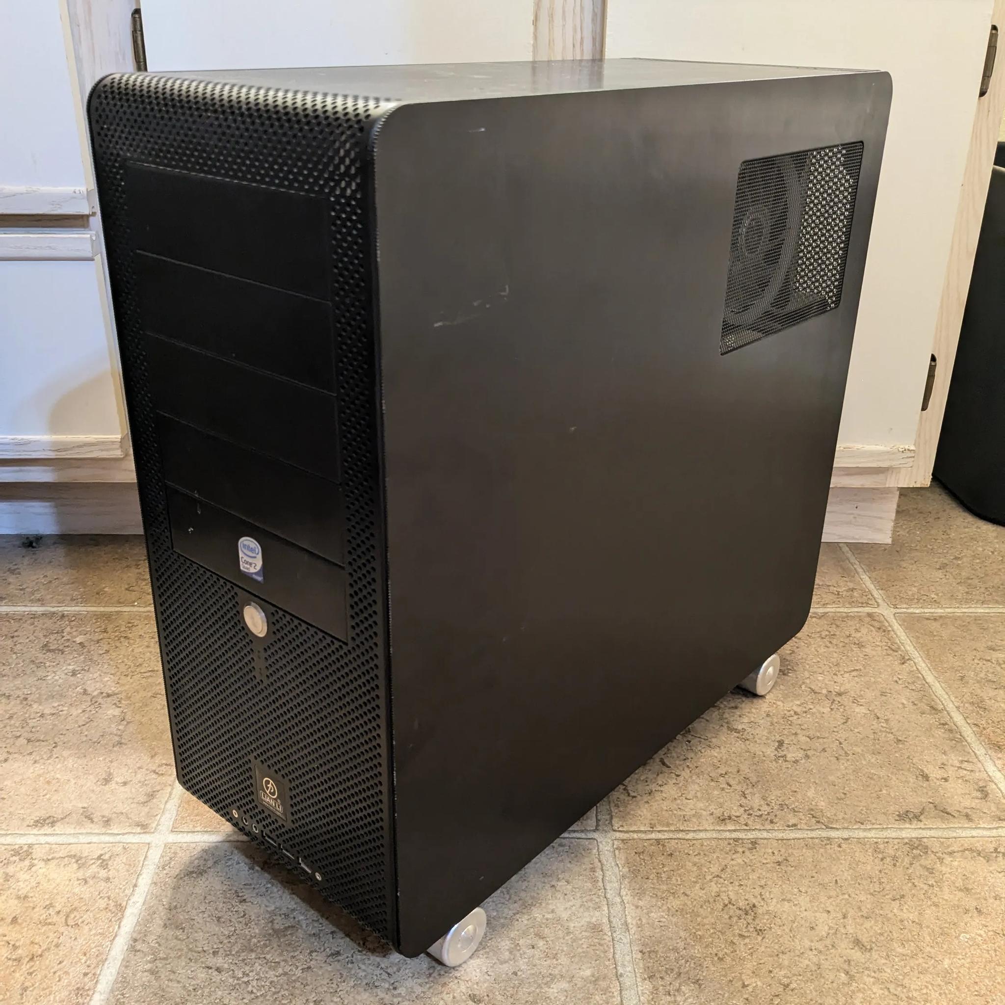 Lian Li V1000 Retro Mac Pro Hackintosh ATX Case