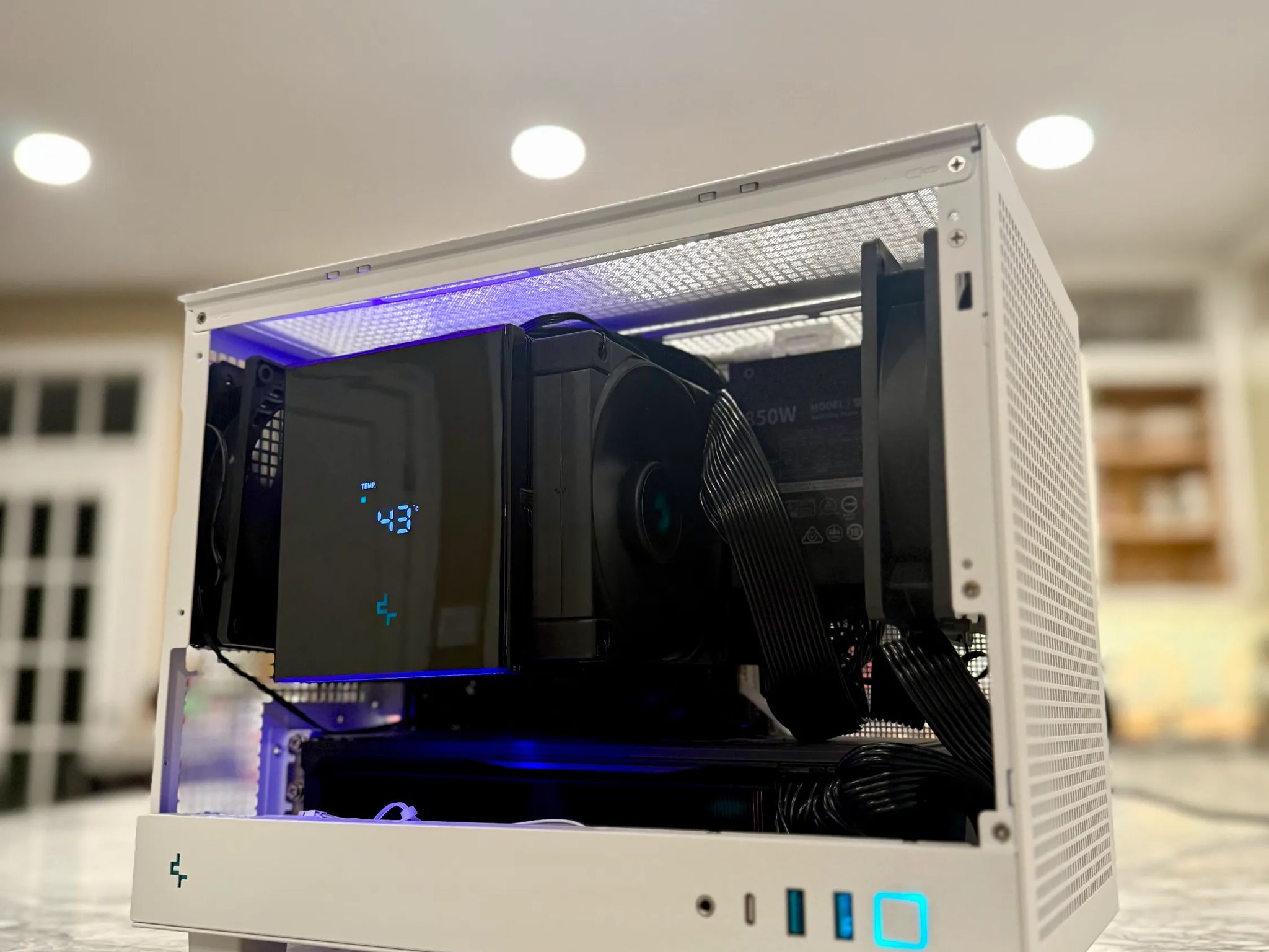 "Mini Oreo" || 7900 XT, 7800X3D, 32GB DDR5 Ram, 2TB 990 PRO SSD