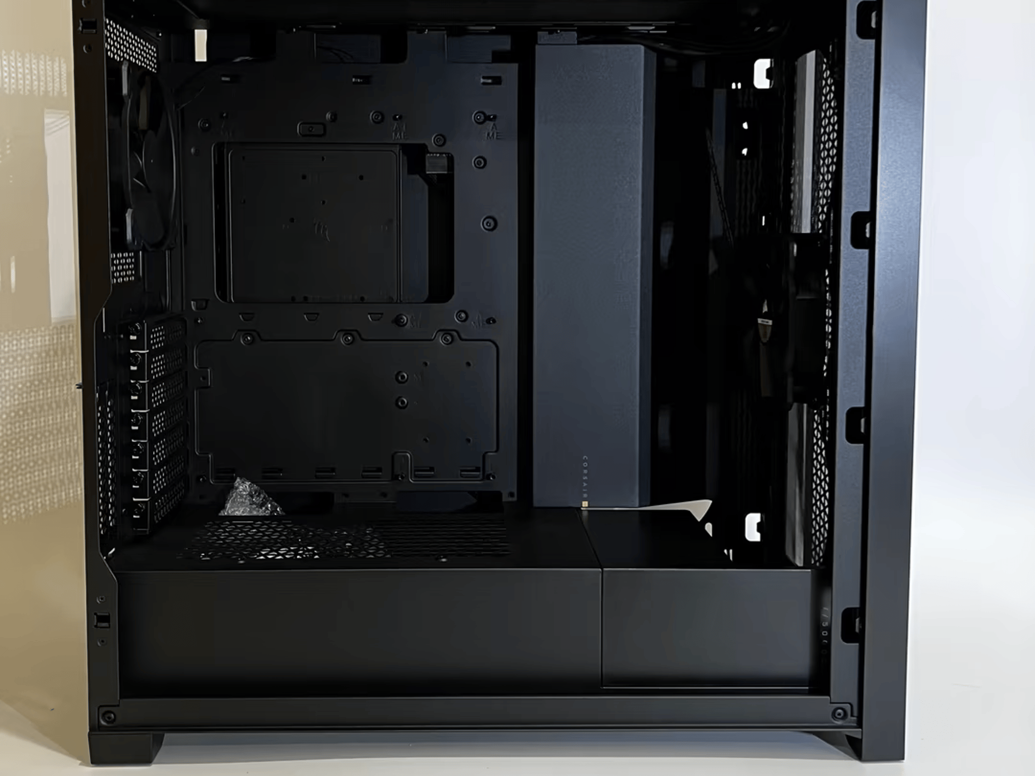 Corsair 5000D Airflow Tempered Glass Mid-Tower ATX PC Case, Black