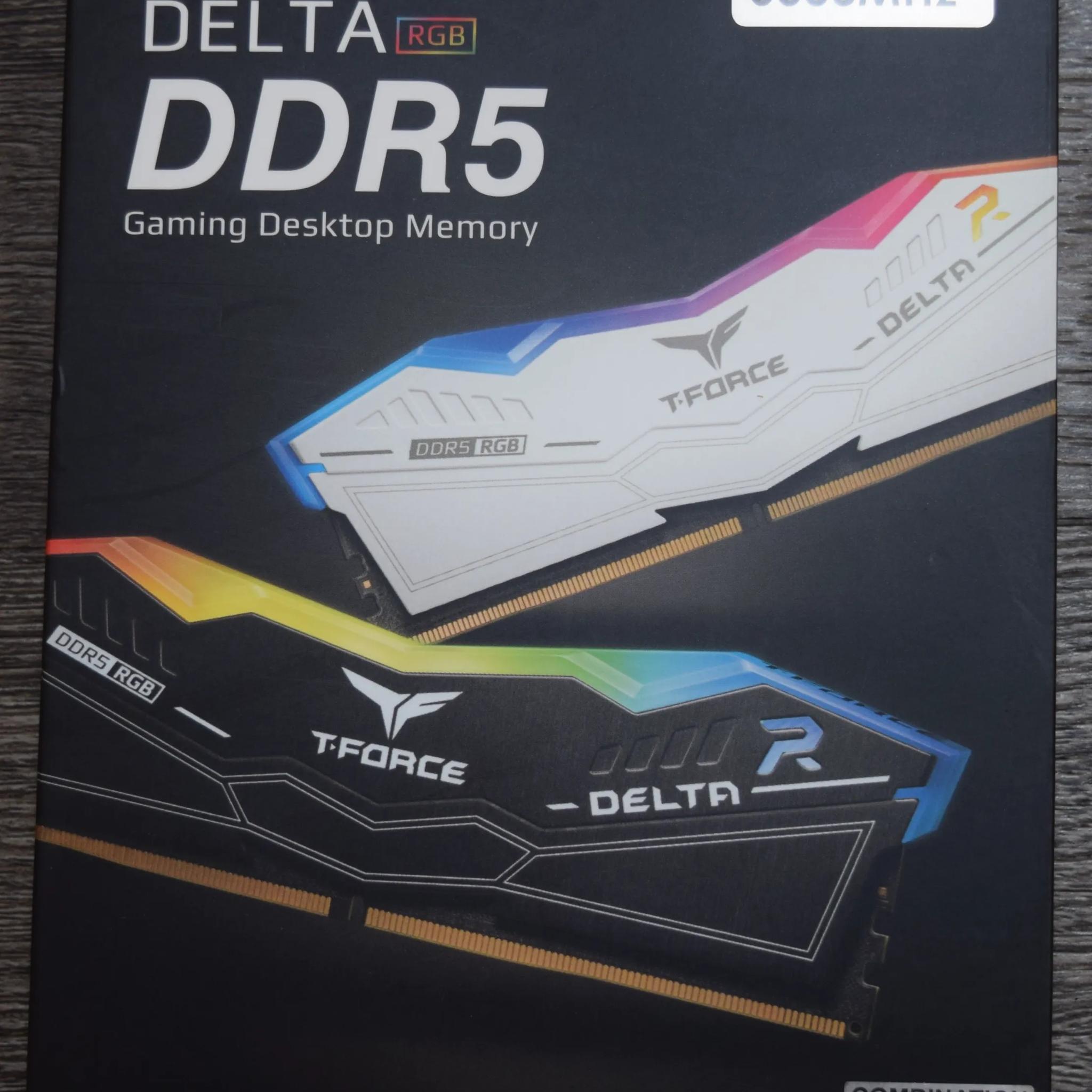 Team Group 16GB (2 x 8GB) 288-Pin White DDR5 6000 CL38 FF4D516G6000HC38ADC01