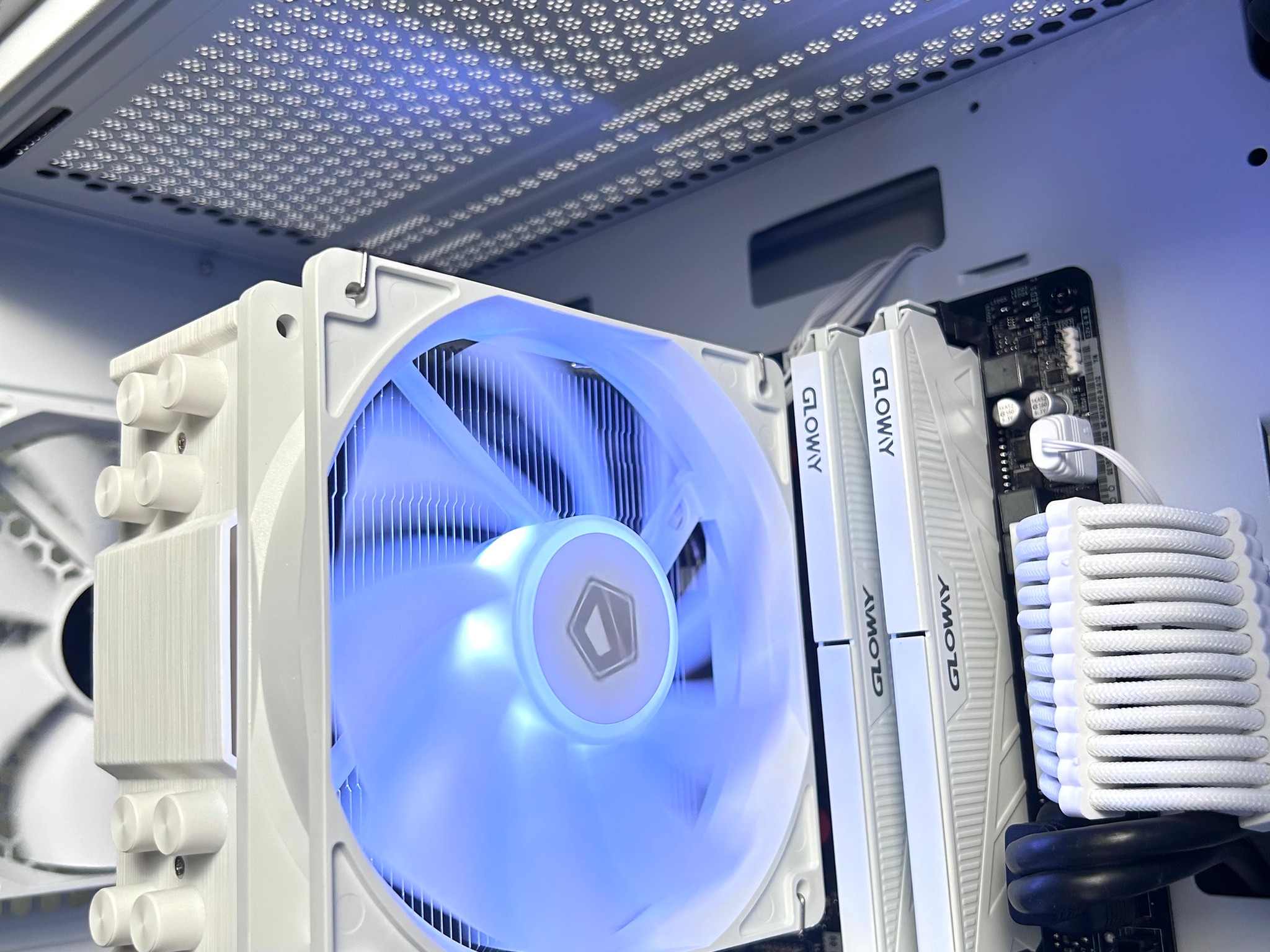⚪️⚪️⚪️ | Gigabyte RTX 3060 | Ryzen 5 5600G | 16GB Gloway 3200Mhz 