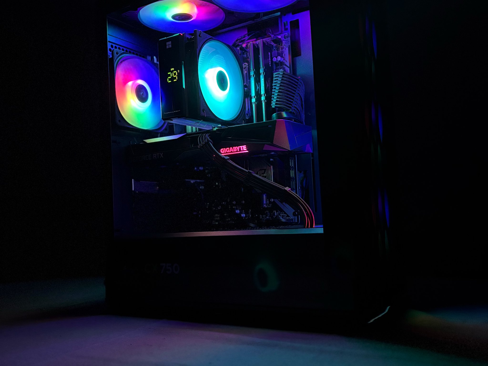 3060 Ti | Ryzen 5 5500 | 16Gb of Ram | 1tb NVME | 750w PSU