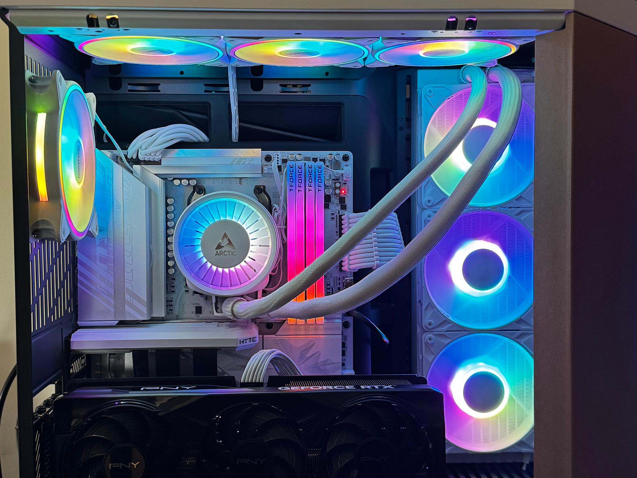 HYTE Y70 TOUCH PANDA/ Ryzen 9800x3D/ 5070ti/ 6tb nvme/ 64gb DDR5/ FREE HYTE KEEB KB WITH PURCHASE