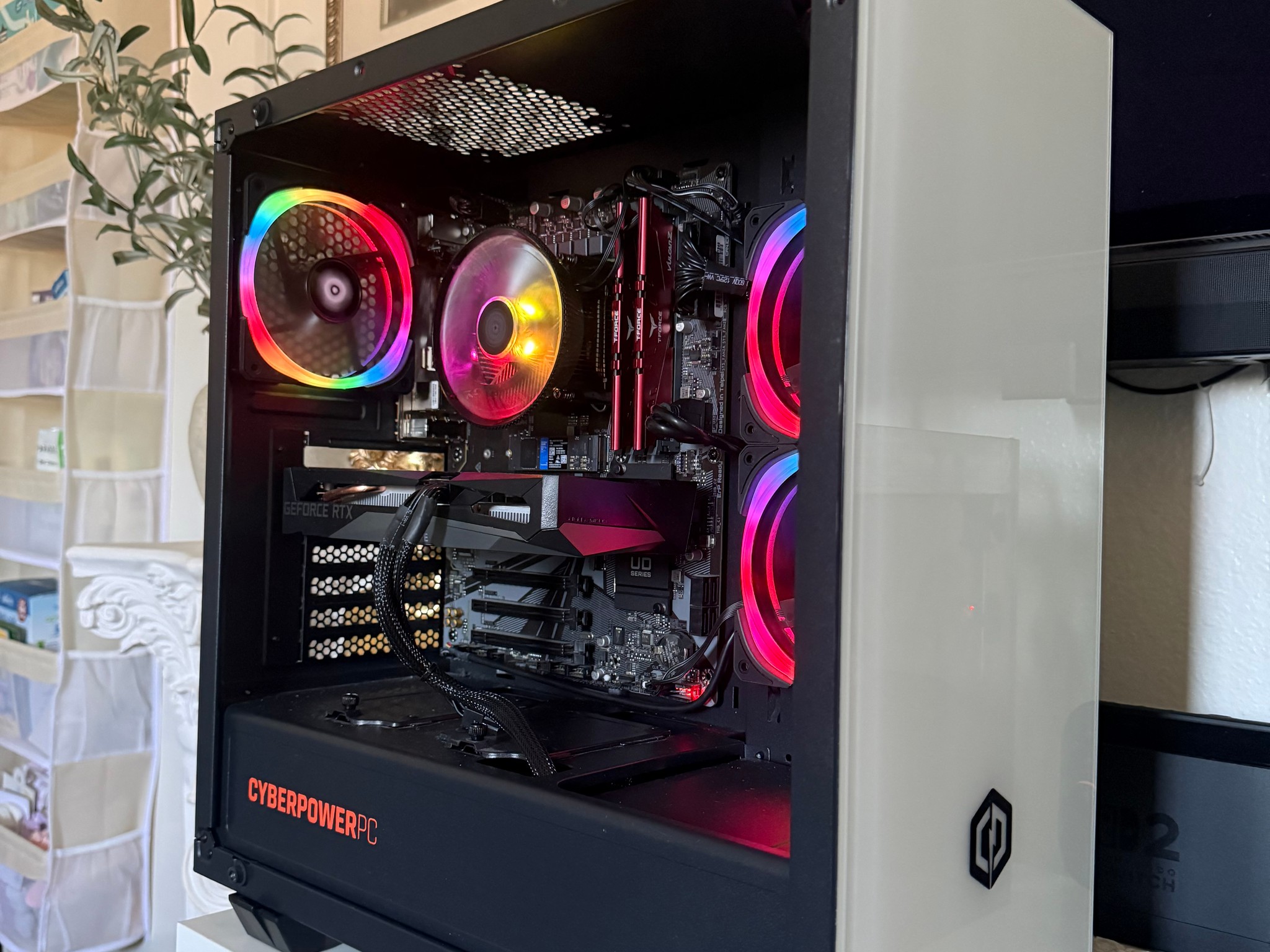Gaming Pc Computer Desktop i5-12400 / RTX 3050