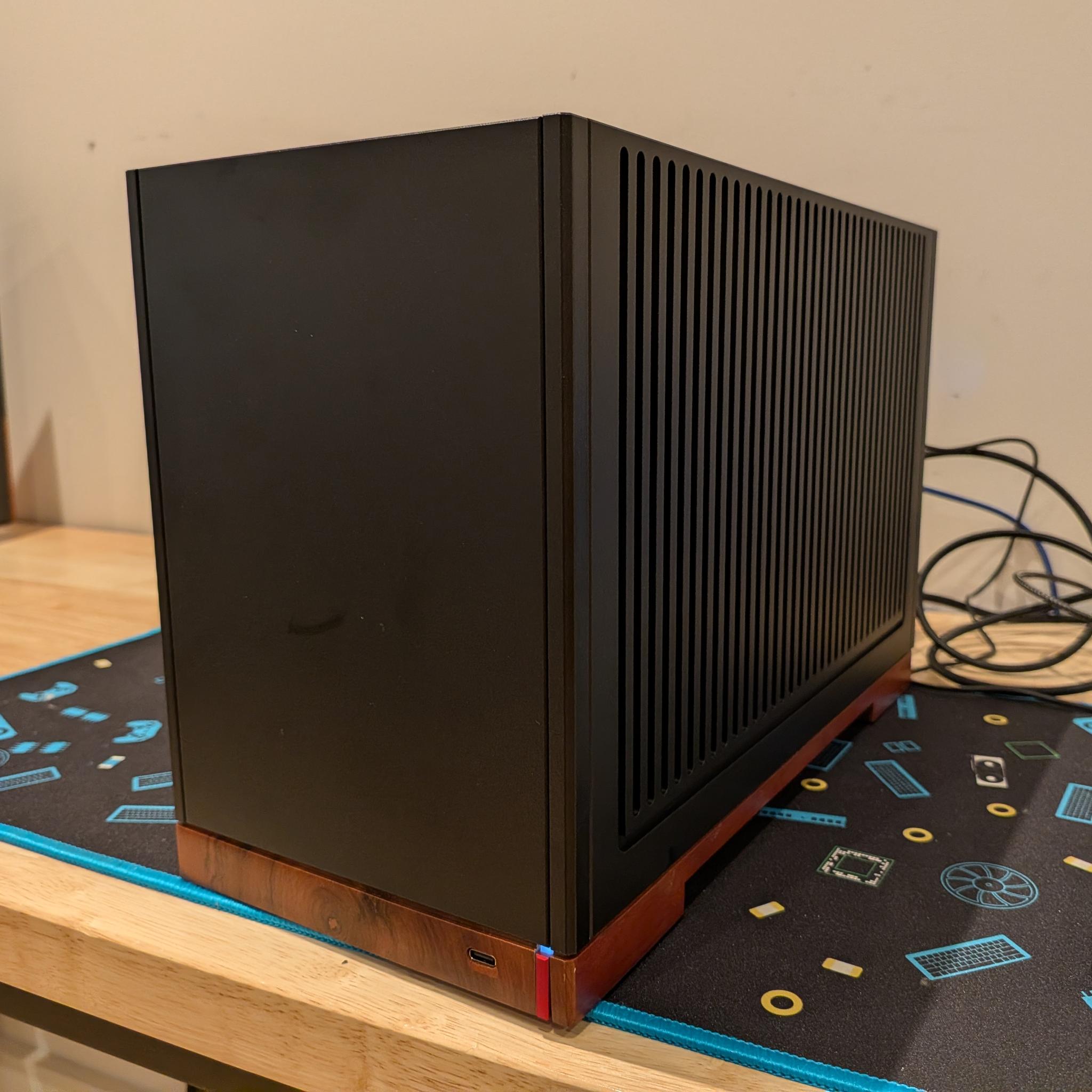 1440p Globetrotter - RX 9070, Ryzen 5 9600X, 32 GB DDR5 RAM, 1 TB Gen 4 NVME, Noctua