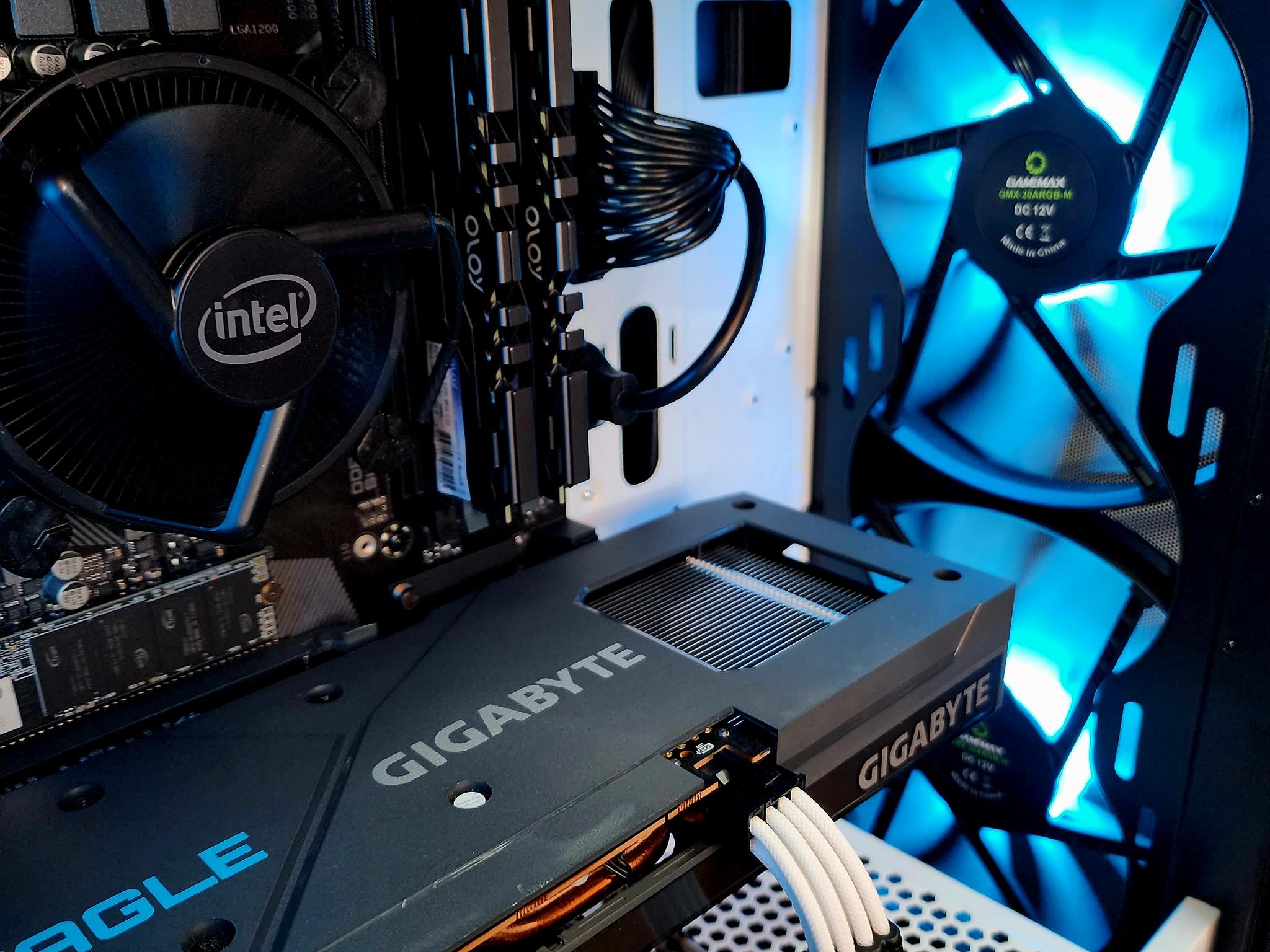 🖤🤍💙 Gigabyte Eagle Radeon RX 6600 8GB // Intel Core i5 11400 // OLOy 16GB 3200MHz