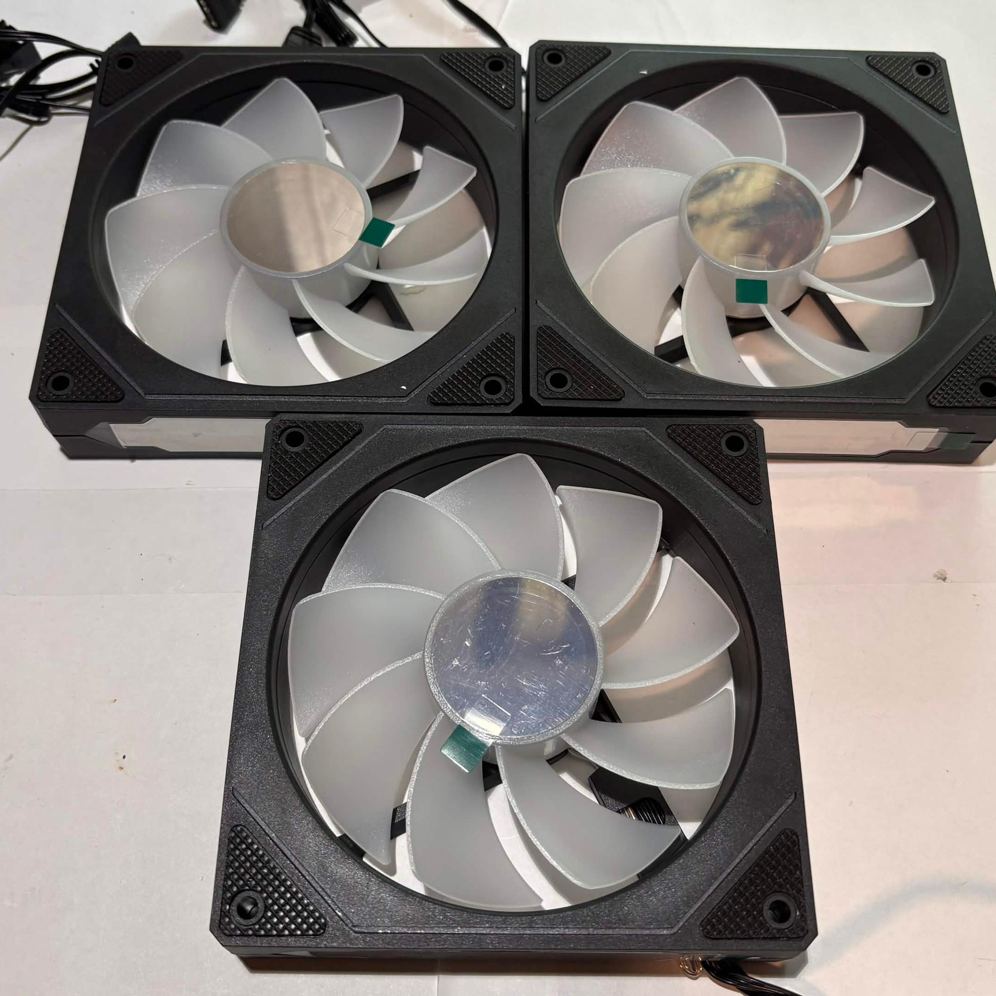 Jungle Leopard Prism 4 PRO Black ARGB PWM Fans – 3 Pack