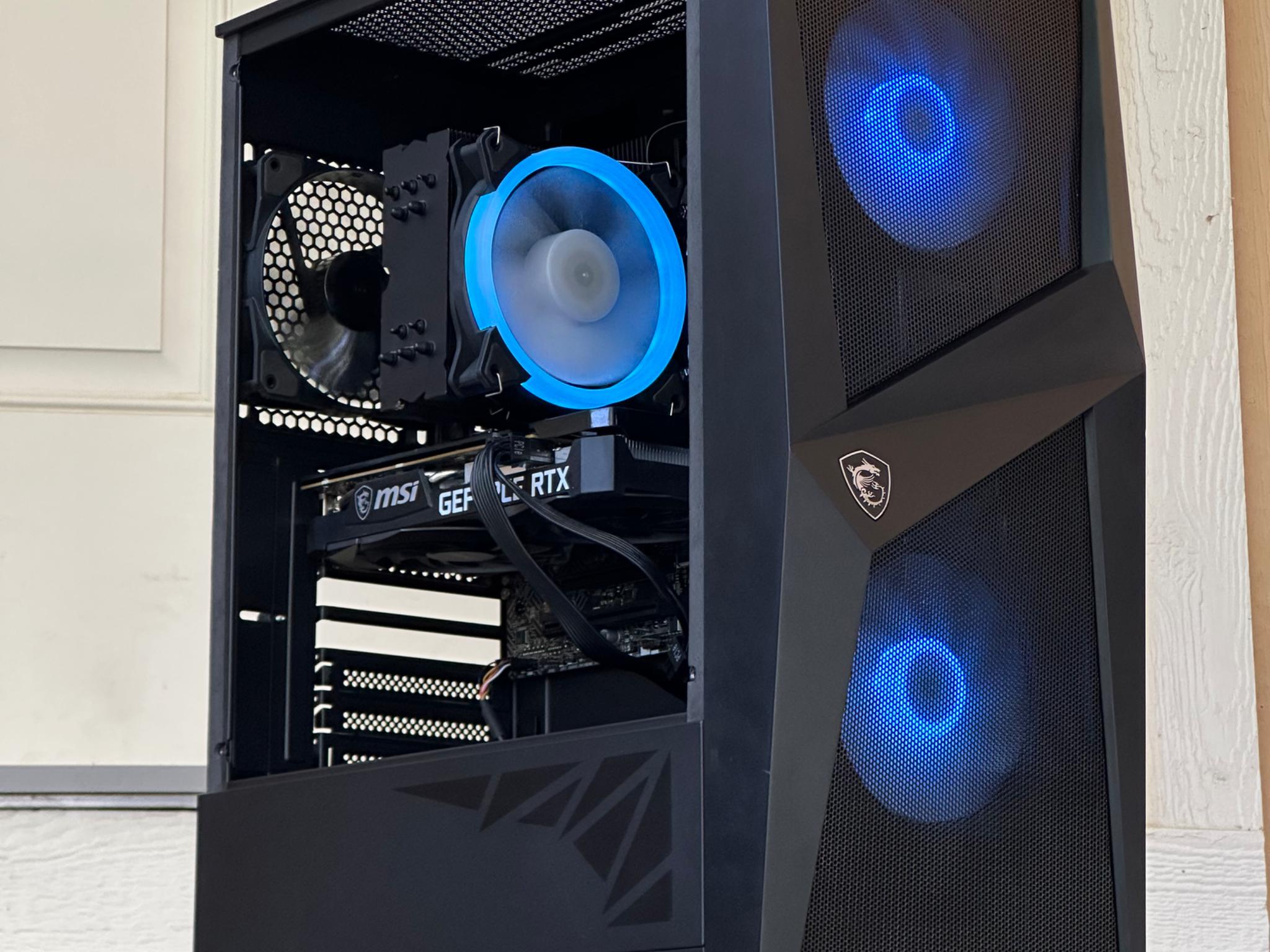 Gaming pc / RTX 3060 / i7-12700F / 32GB 3200MHz Ram / 3TB Storage / windows 11
