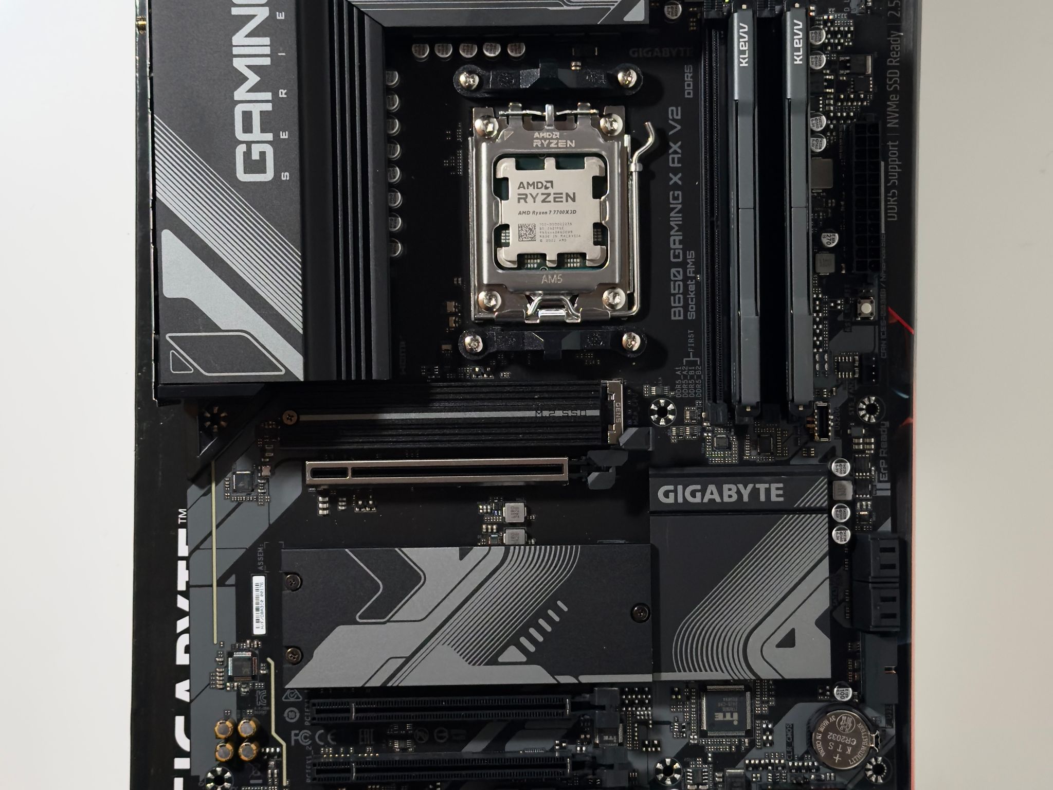 B650 MOTHERBOARD + 7700X3D CPU + 32GB DDR5 RAM COMBO