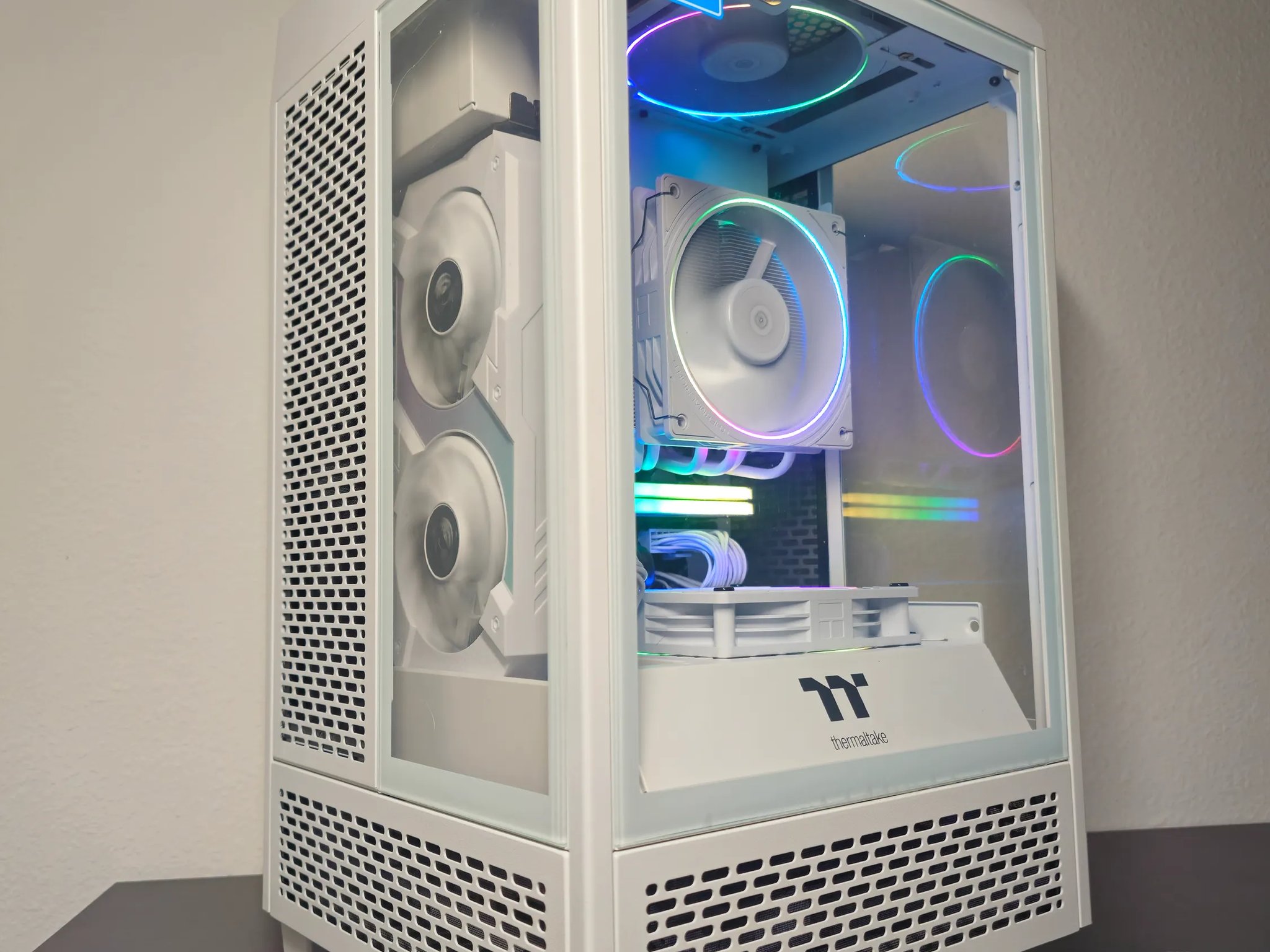ITX White PC // RTX 3060 12GB // i5 10400f // 32GB DDR4 3600 // 1TB NVME // Wi-Fi + BT