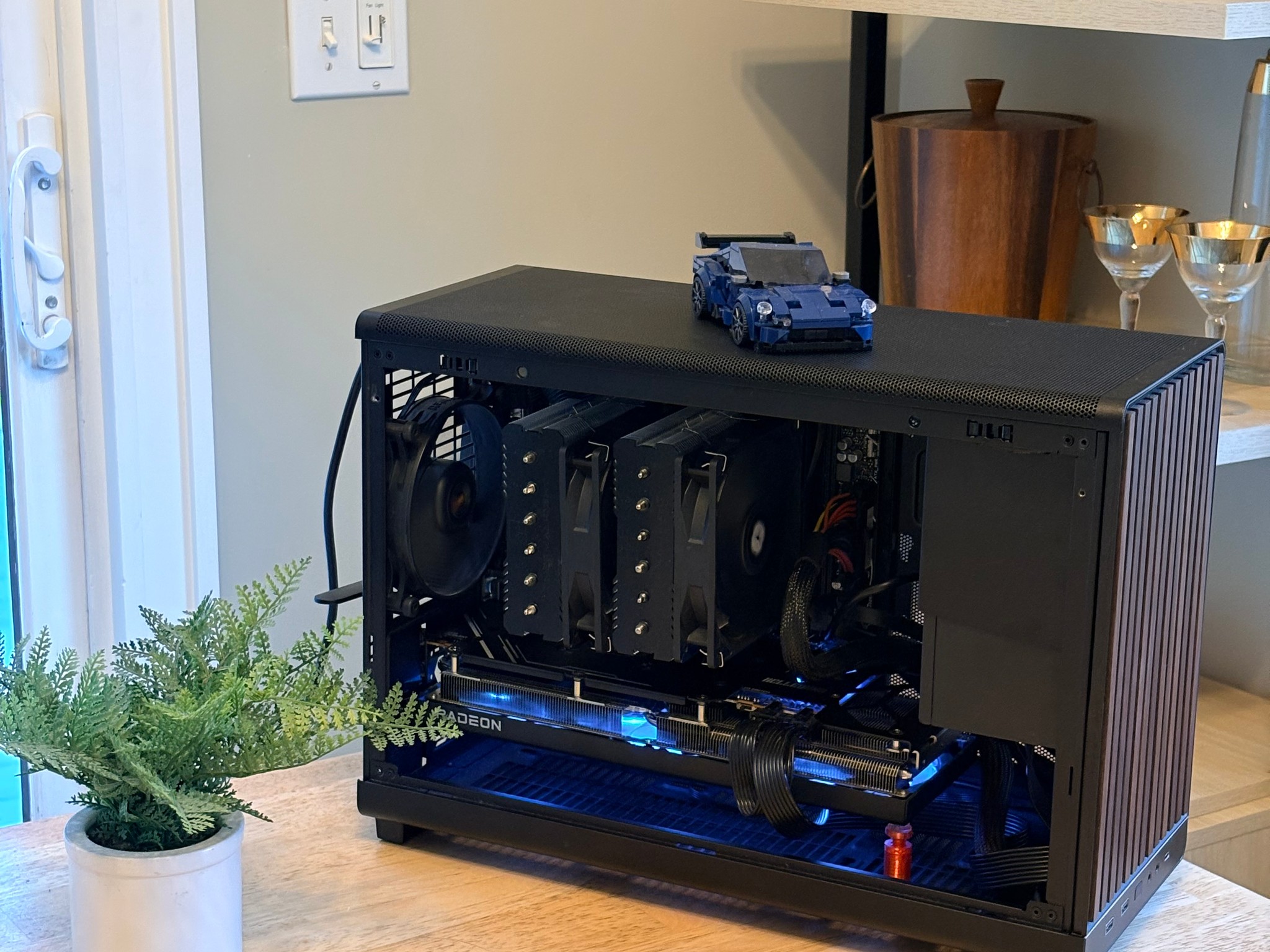 Radeon RX 7700 XT Custom Gaming PC - Ryzen 5 9600X, 1TB NVMe SSD